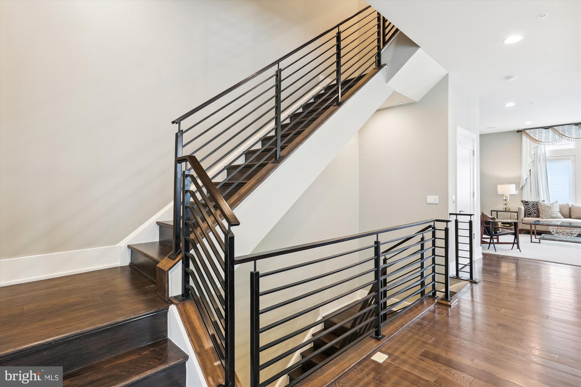 GROSVENOR HEIGHTS - Residential