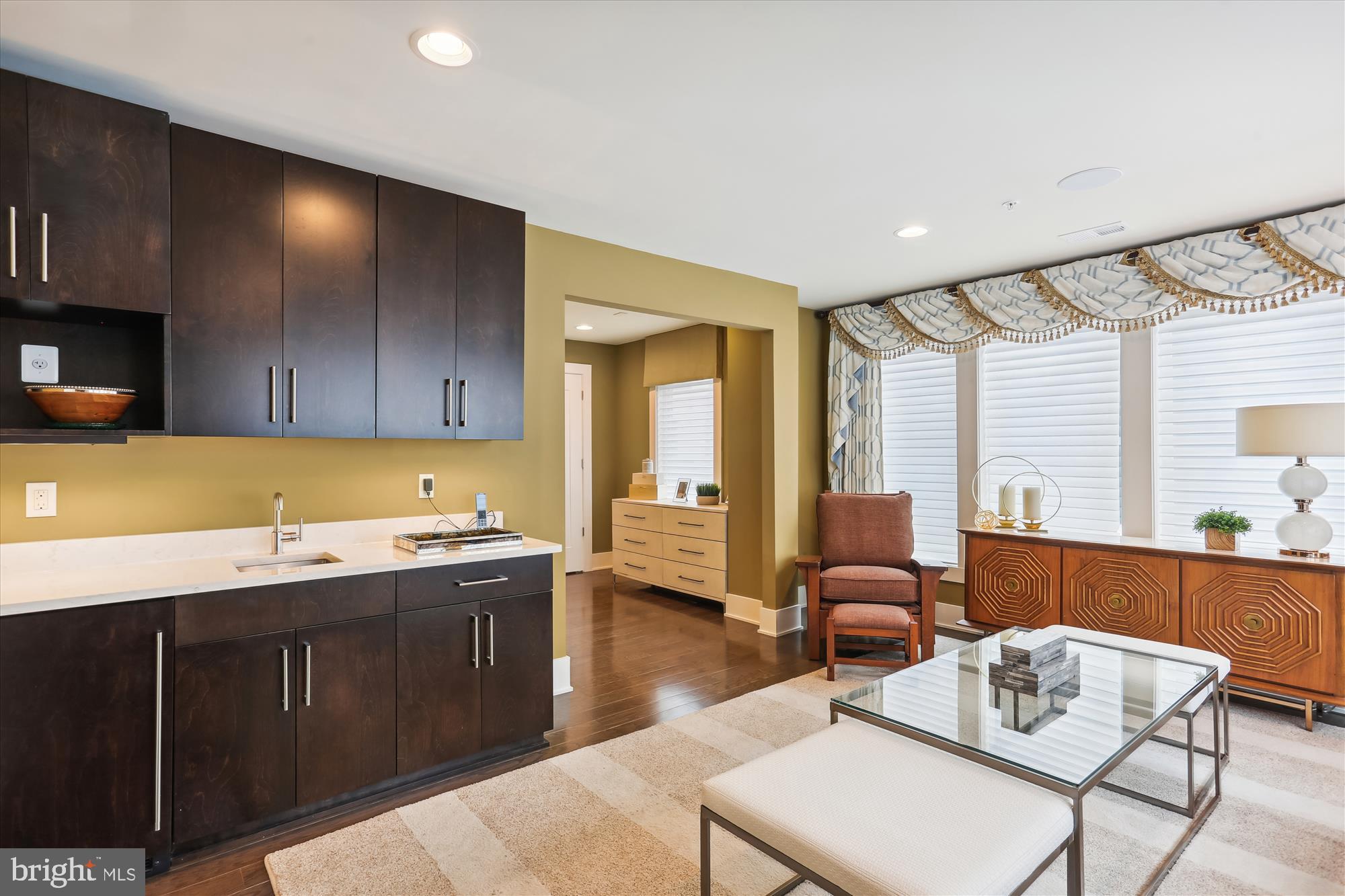 GROSVENOR HEIGHTS - Residential