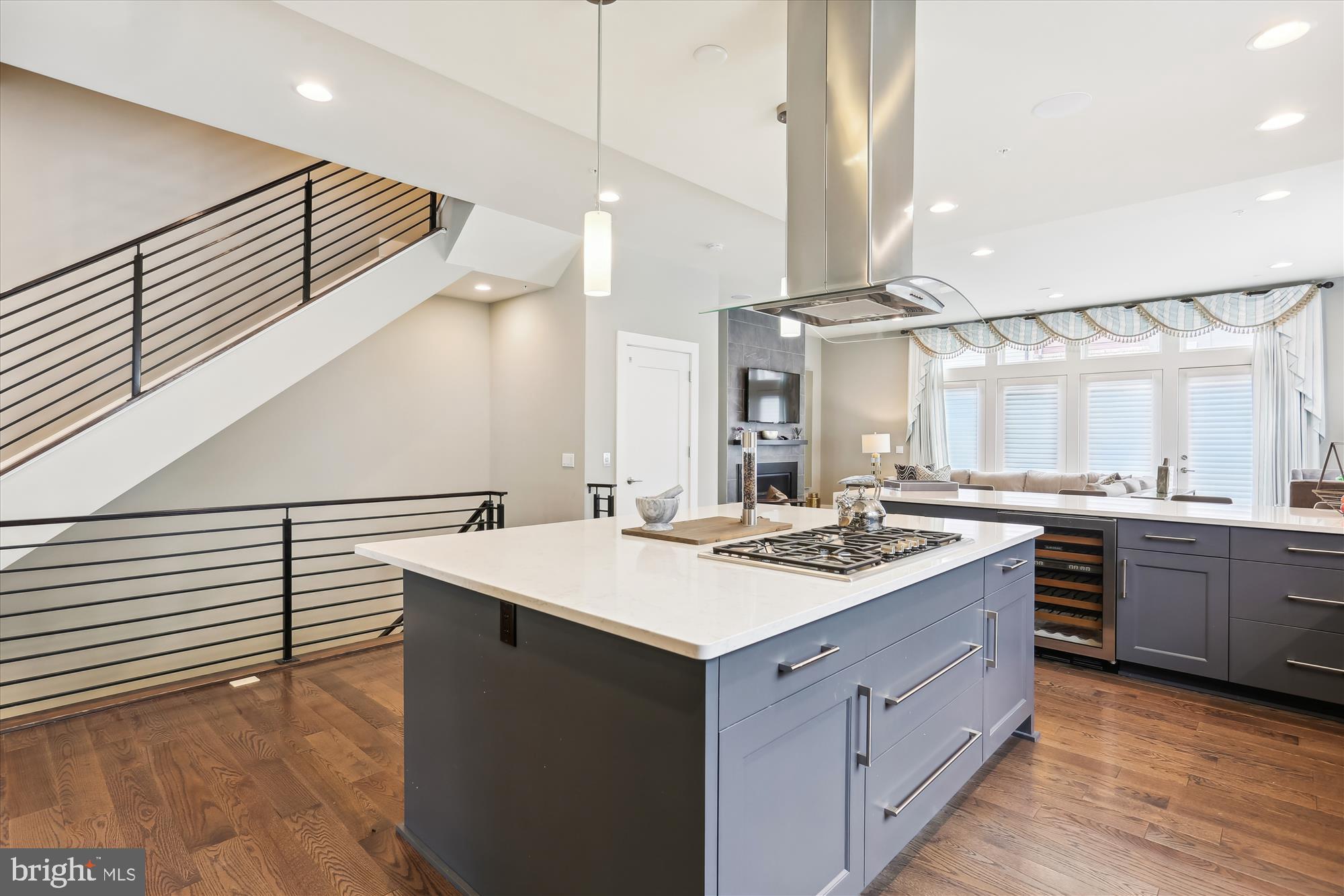 GROSVENOR HEIGHTS - Residential