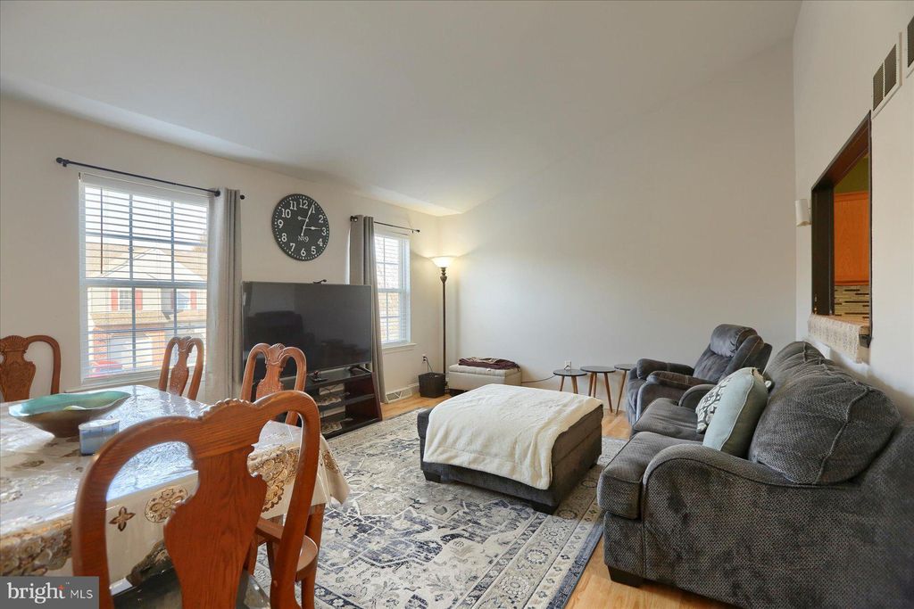 Photo of 103 Elmshire Drive, Lancaster, PA 17603 (MLS # PALA2047382)