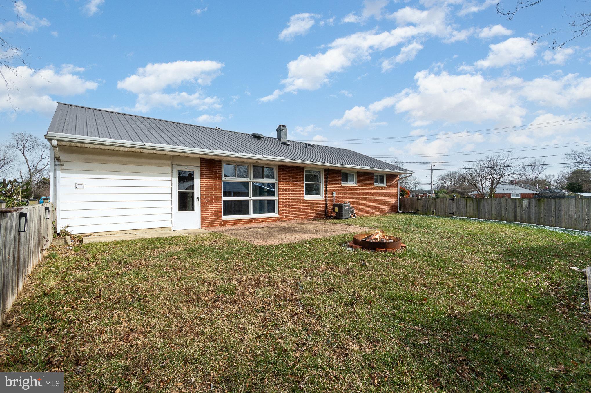 ROSE HILL FARMS - Residential Lease