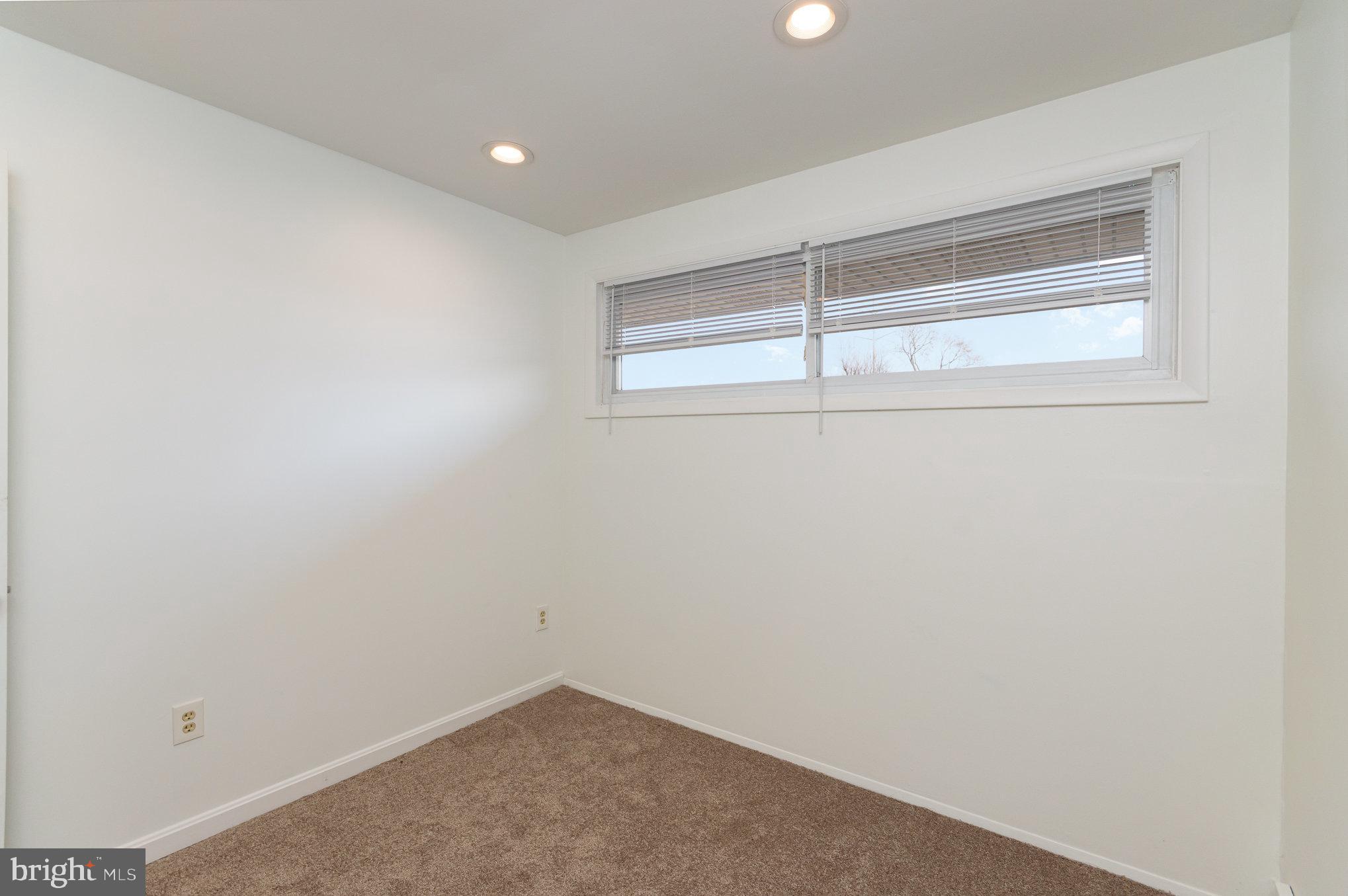 ROSE HILL FARMS - Residential Lease