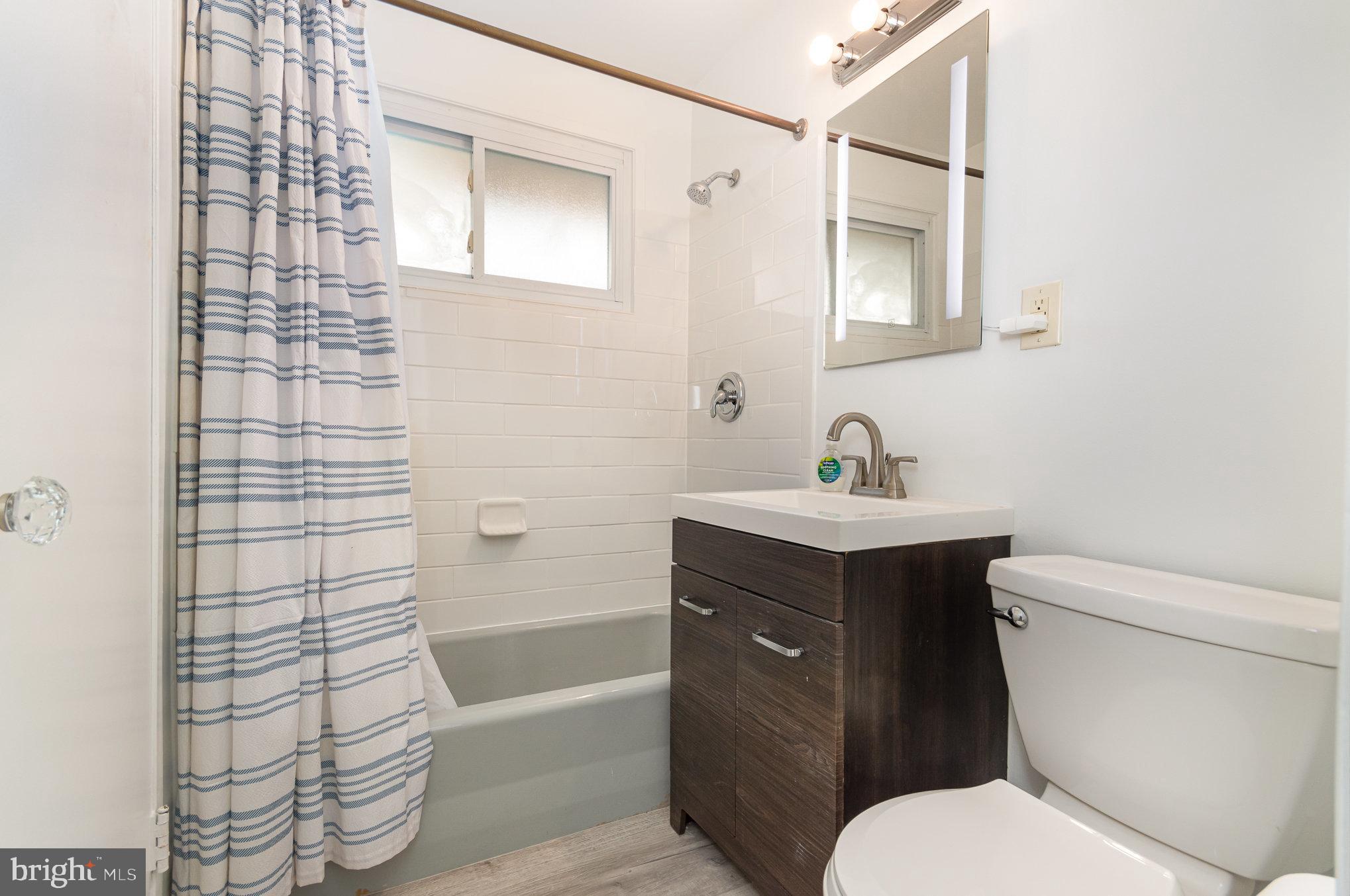 ROSE HILL FARMS - Residential Lease