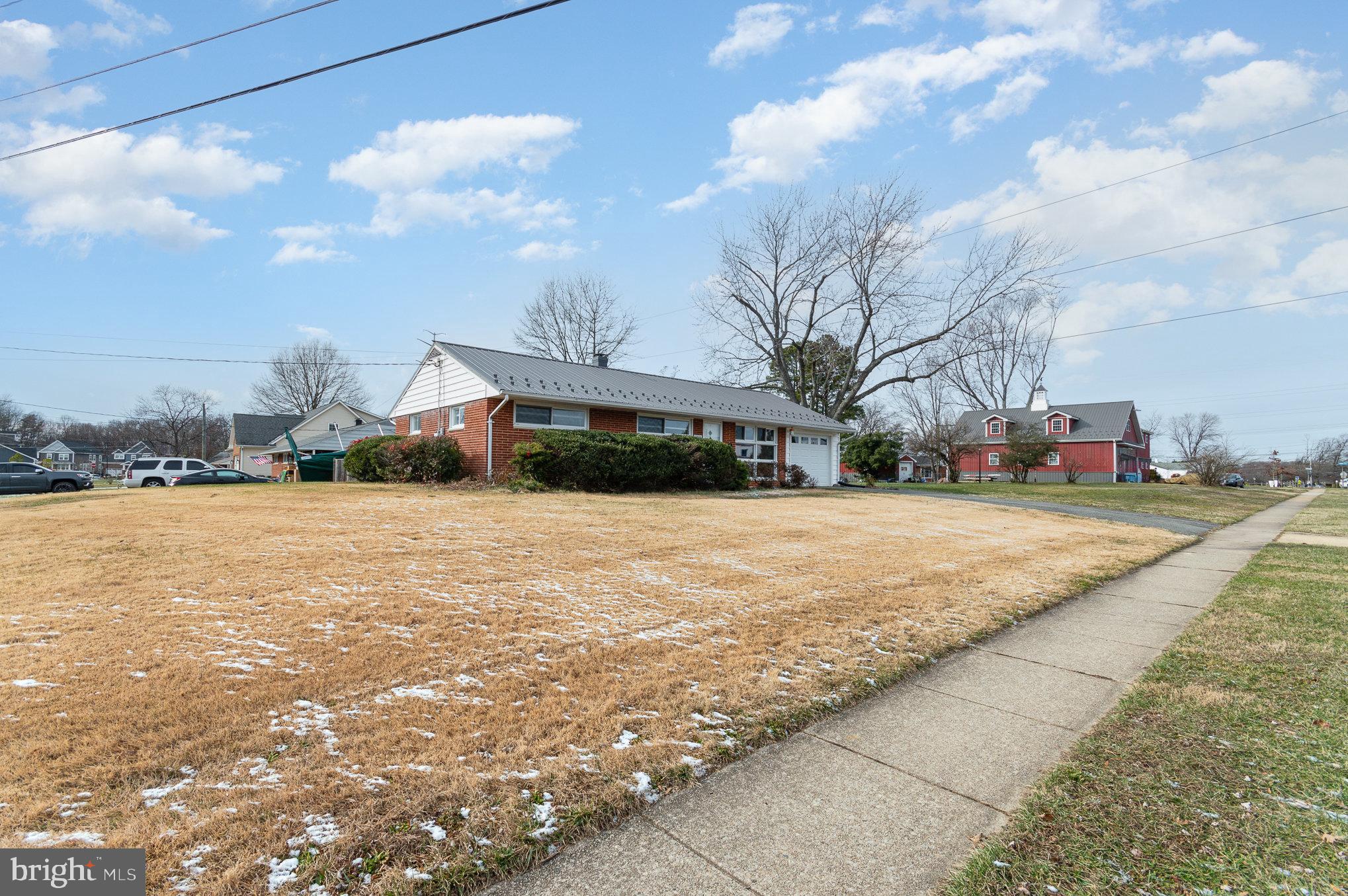 ROSE HILL FARMS - Residential Lease