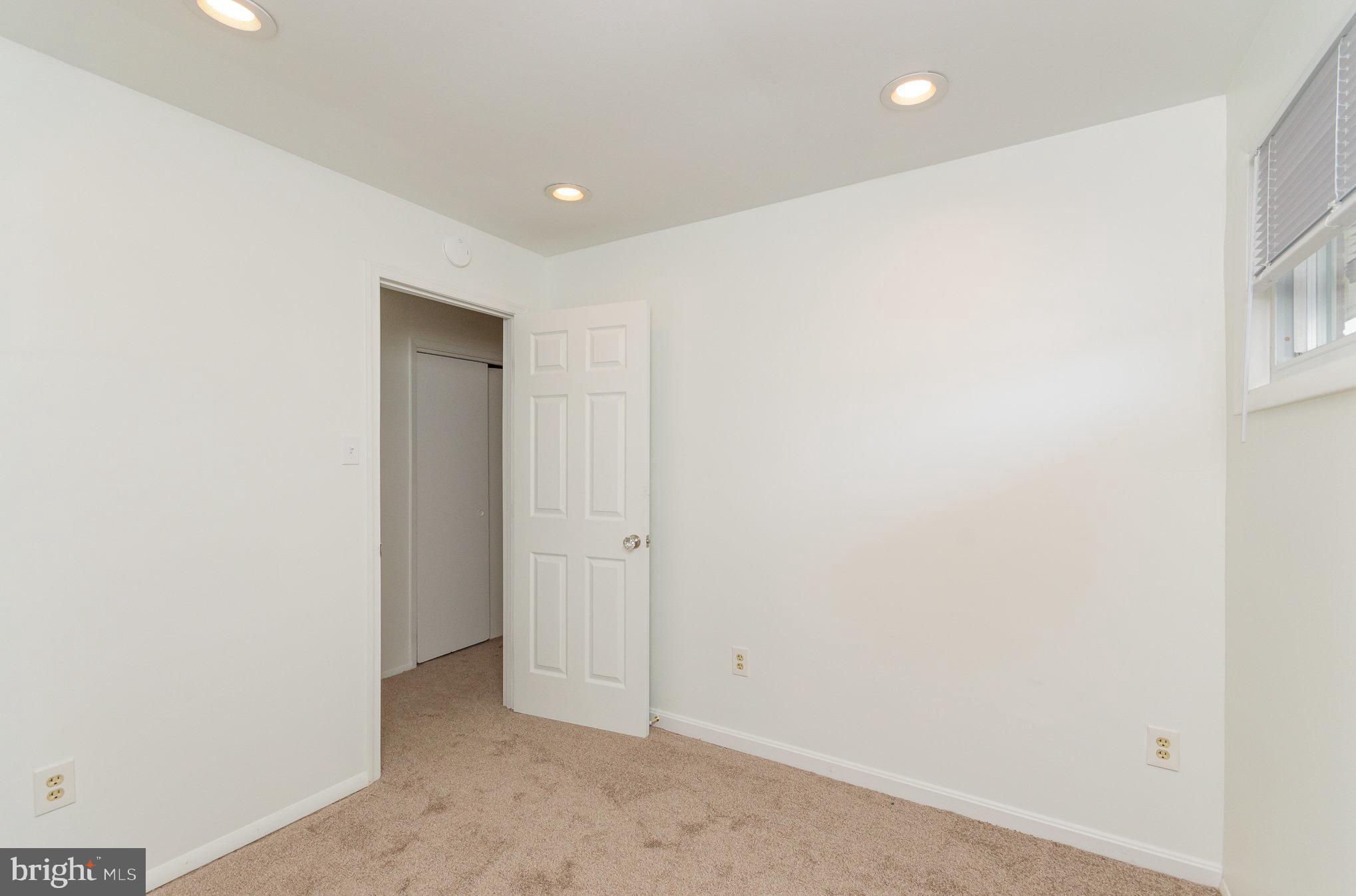 ROSE HILL FARMS - Residential Lease