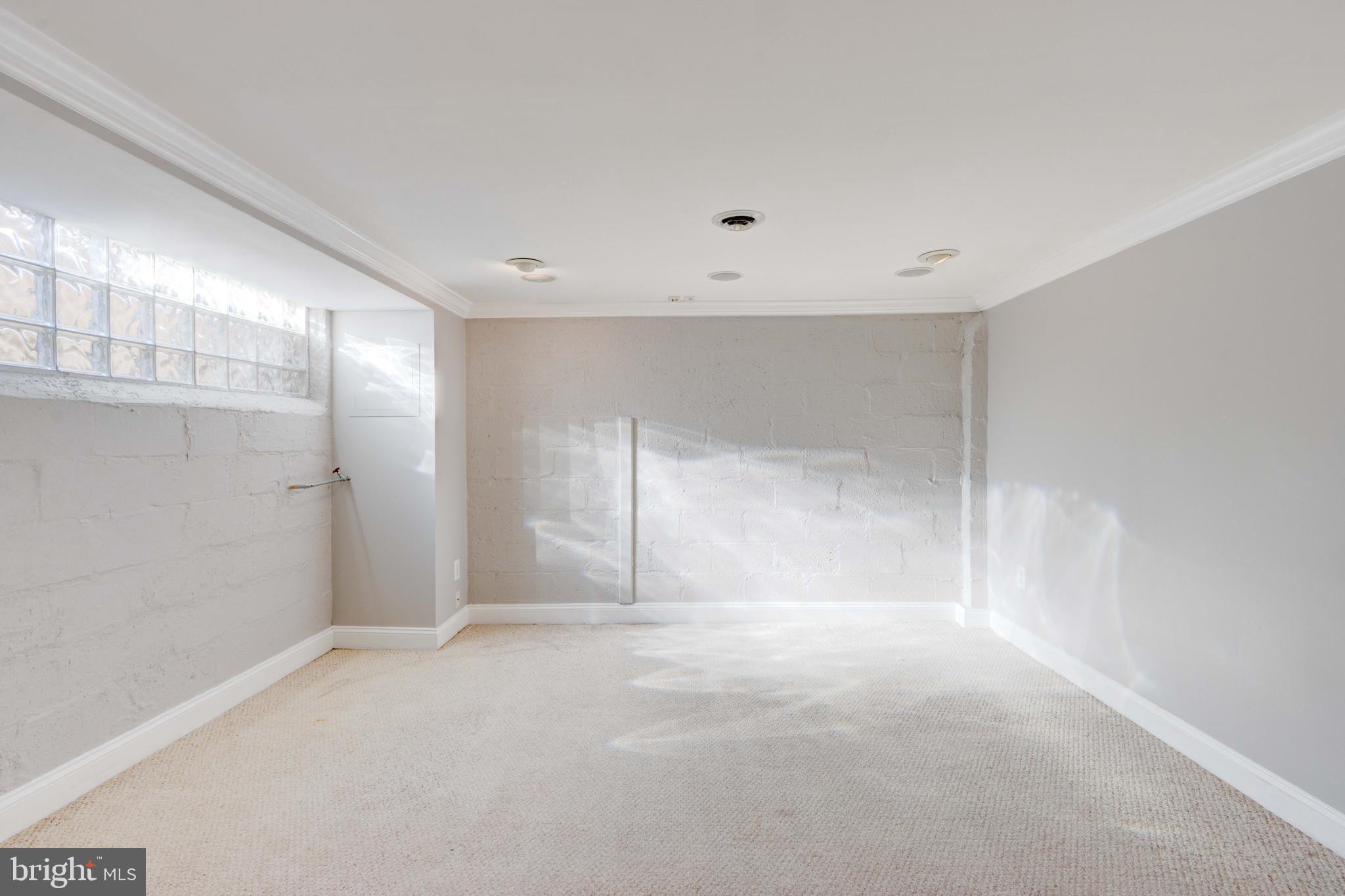 JACOB GREASLEY - Residential