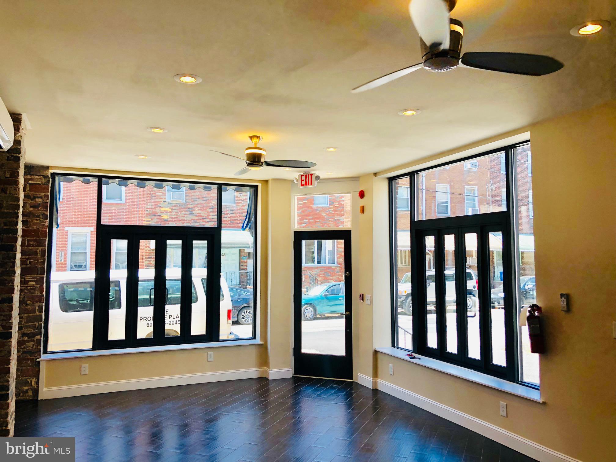 PASSYUNK SQUARE - Commercial Sale