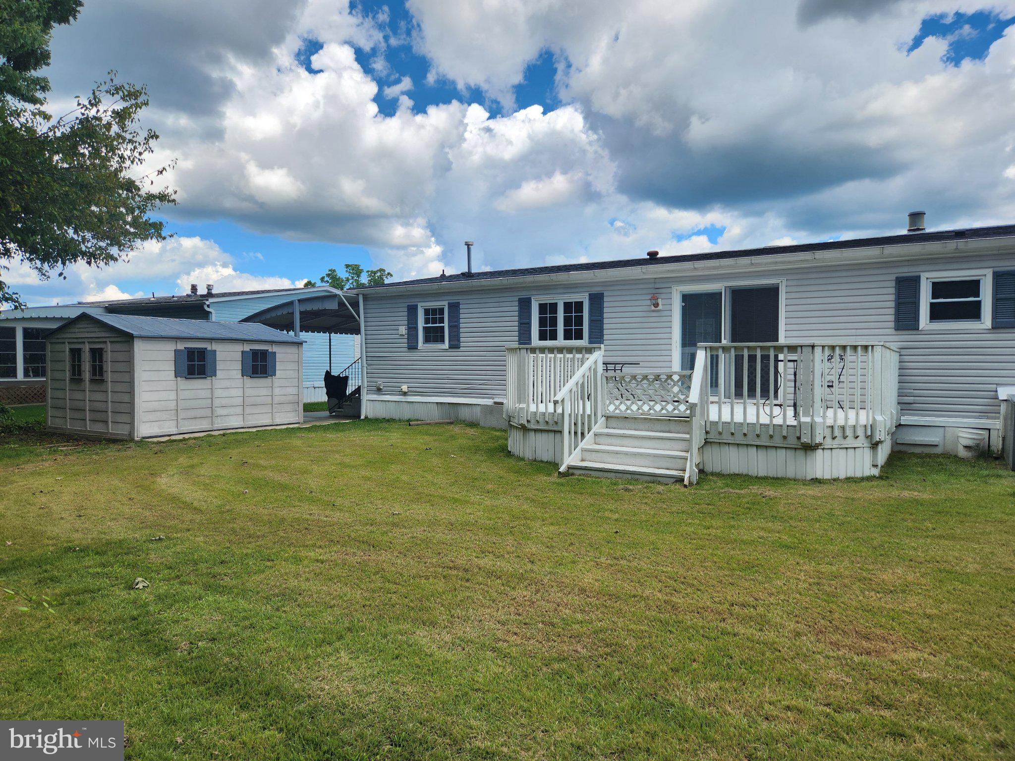 279 MAYFLOWER DRIVE