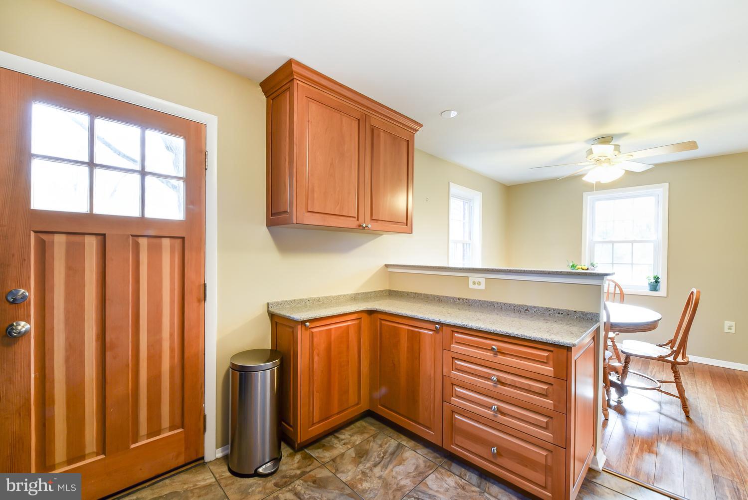 LINDEN SQUARE - Residential