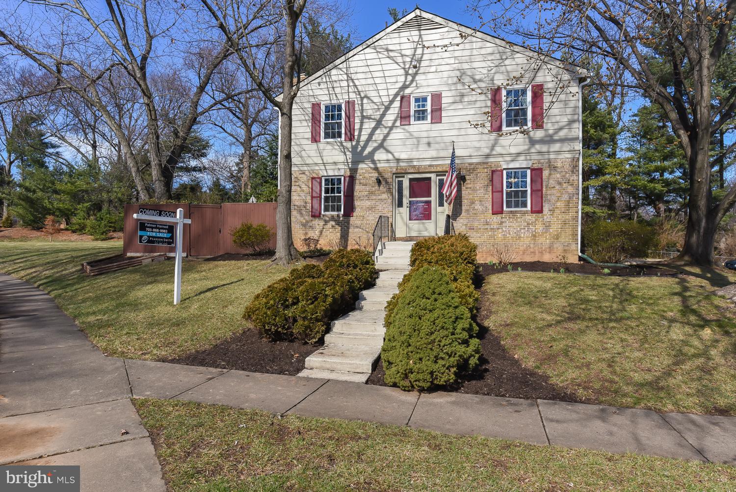 LINDEN SQUARE - Residential