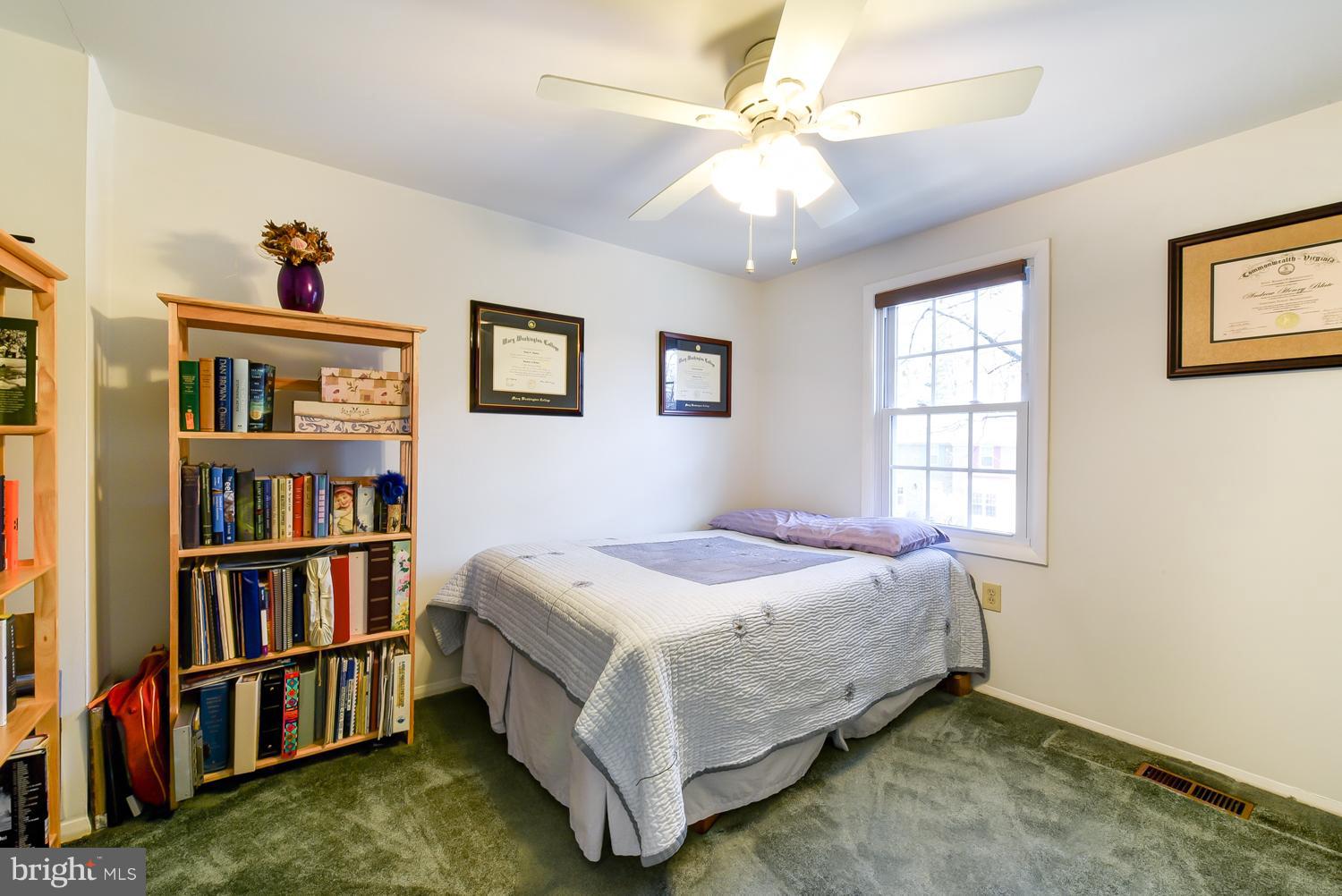 LINDEN SQUARE - Residential