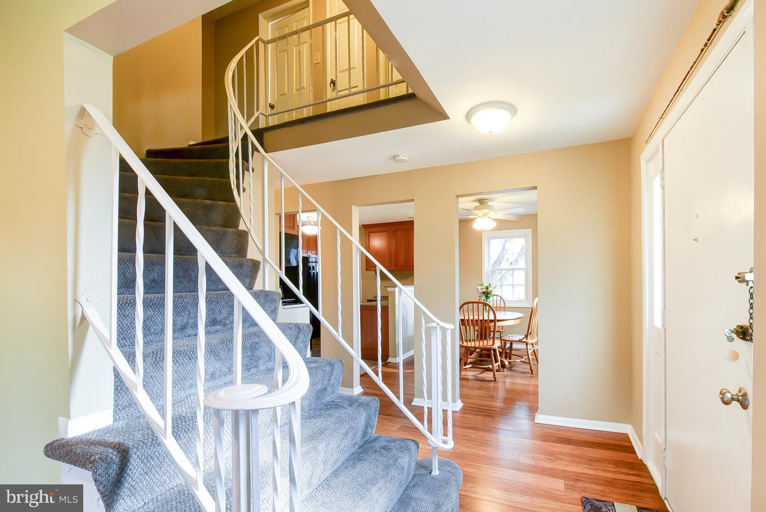 LINDEN SQUARE - Residential