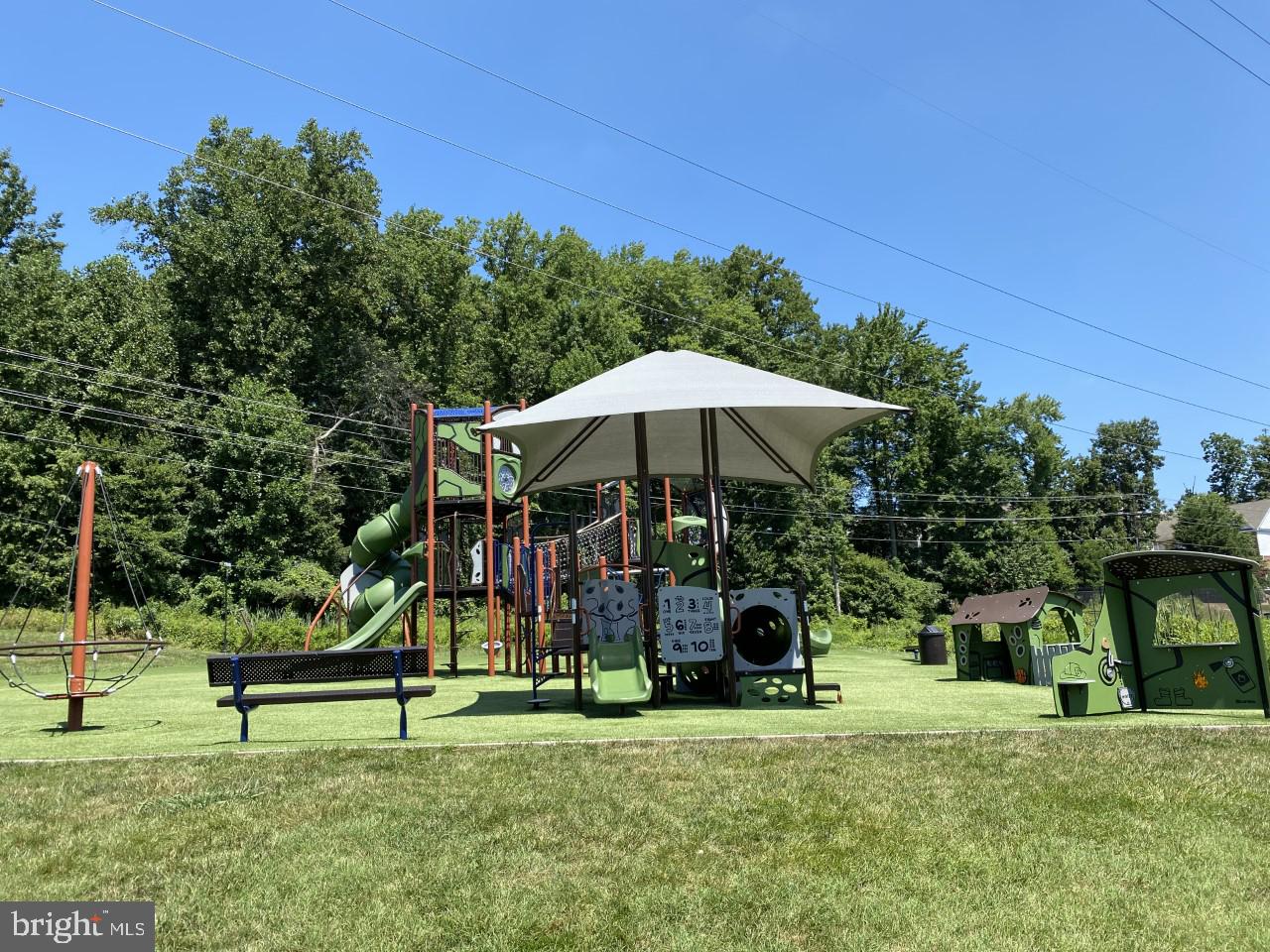 KINGSTOWNE - Residential Lease