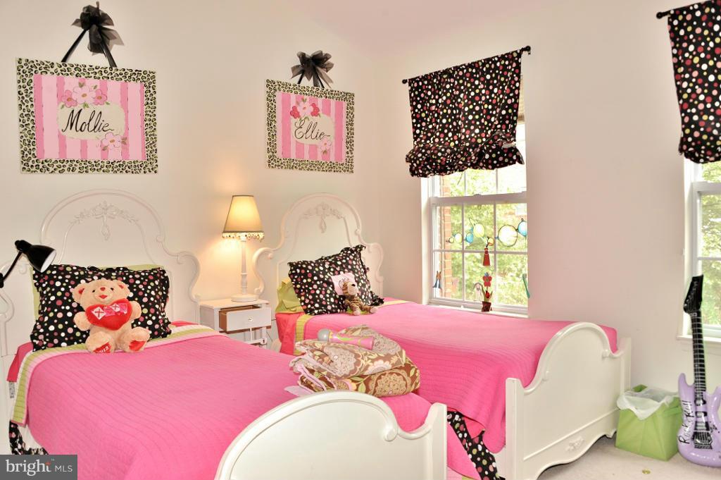 KINGSTOWNE - Residential Lease