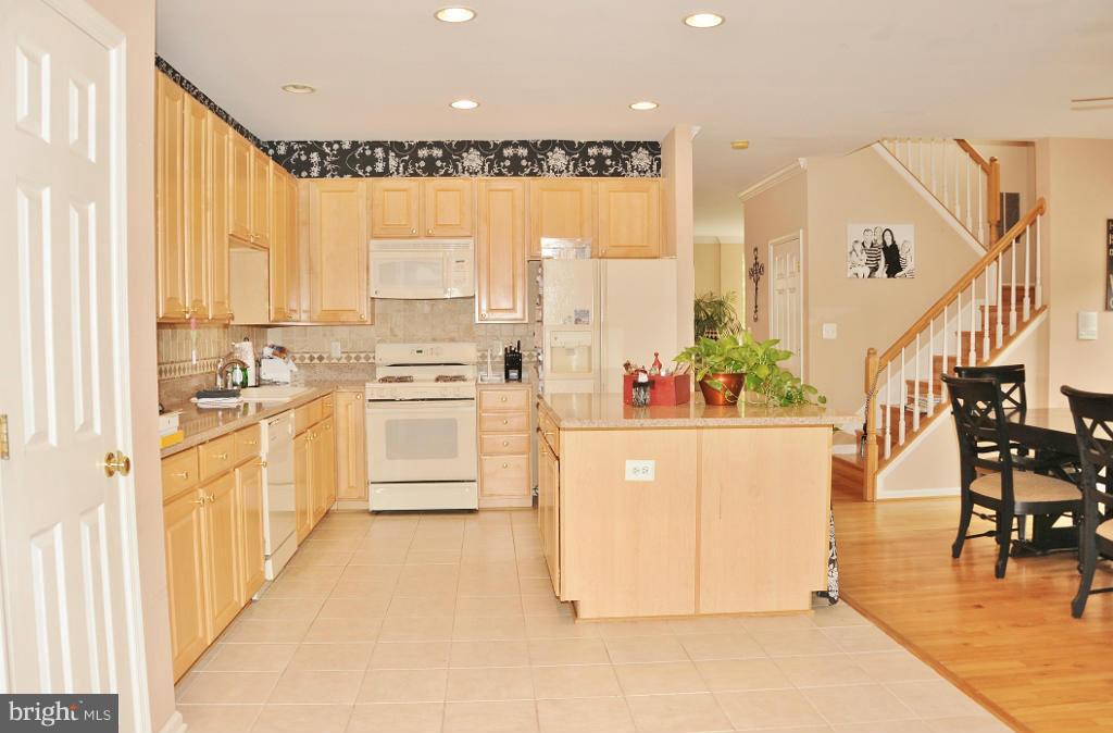 KINGSTOWNE - Residential Lease