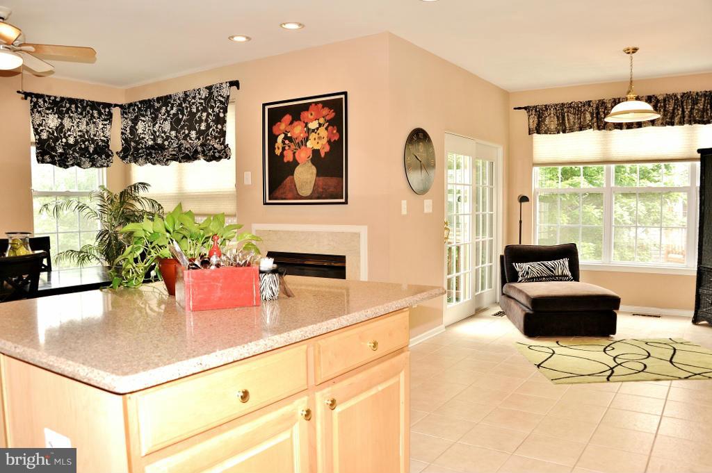 KINGSTOWNE - Residential Lease