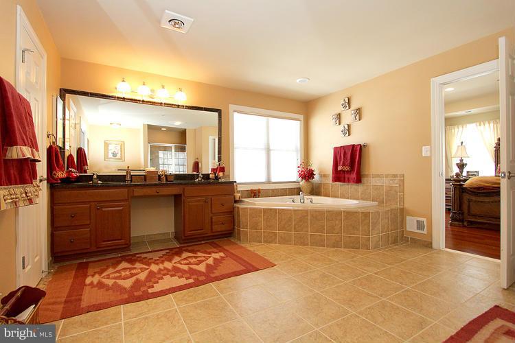 CABIN JOHN PARK - Residential Lease