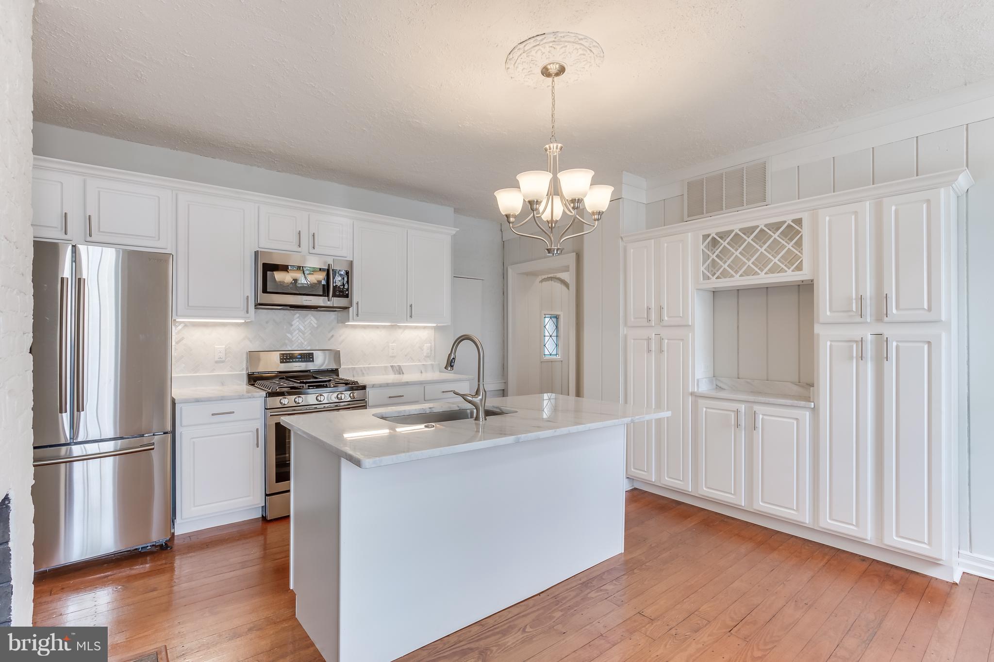 DOWNTOWN FREDERICKSBURG - Residential Lease