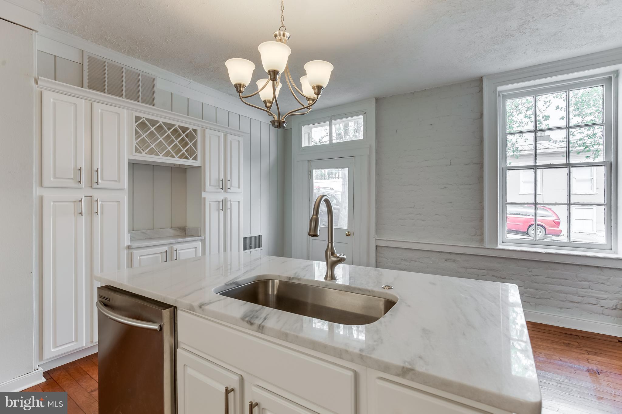 DOWNTOWN FREDERICKSBURG - Residential Lease