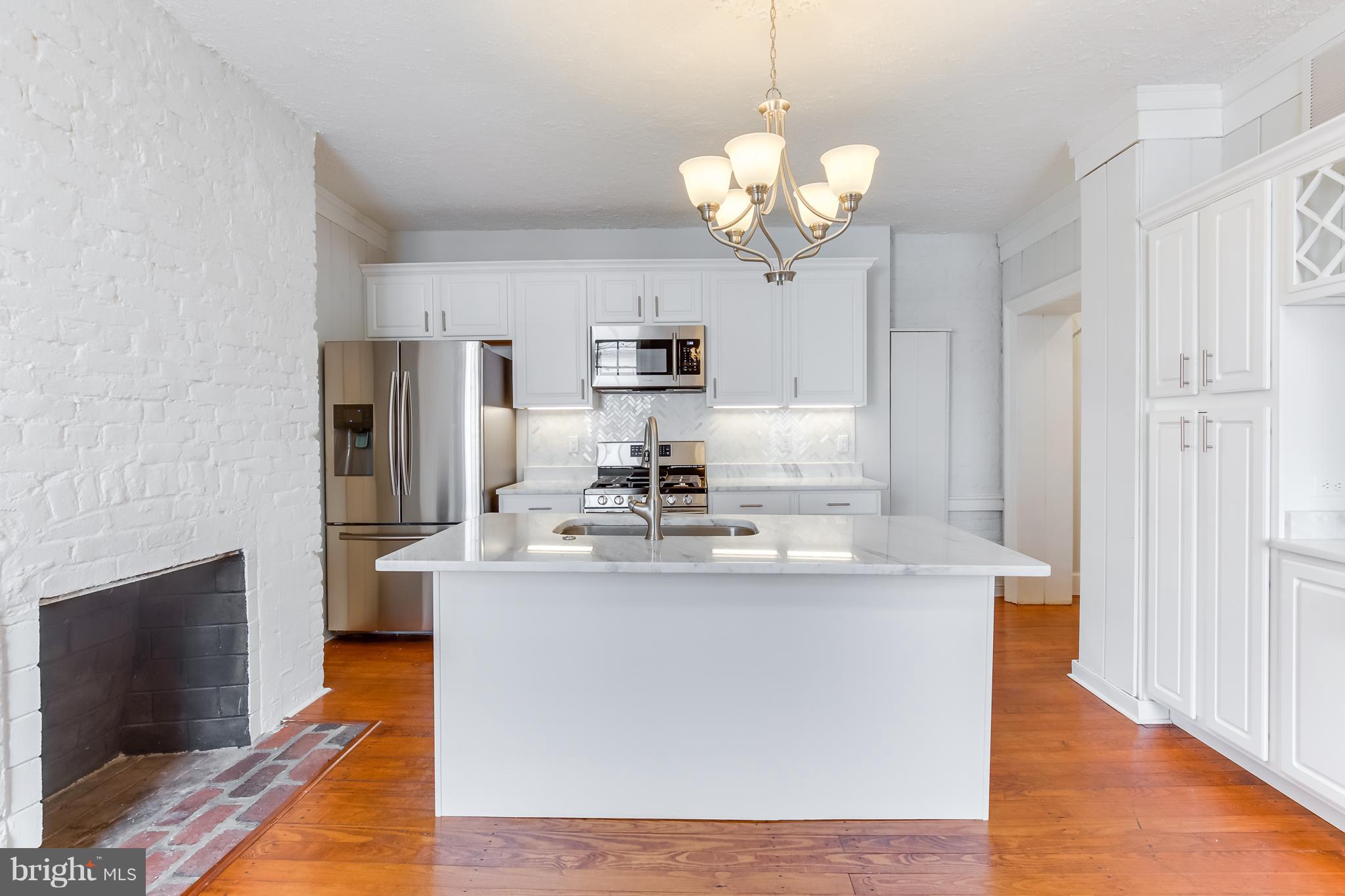 DOWNTOWN FREDERICKSBURG - Residential Lease