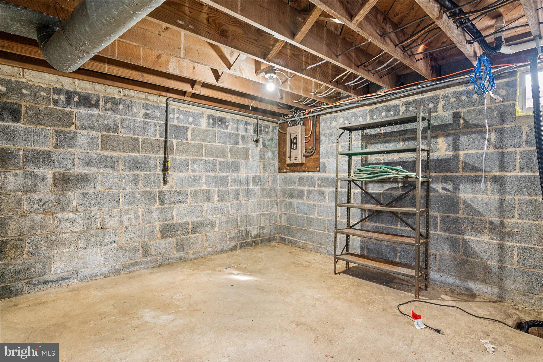 CENTREVILLE HEIGHTS - Residential