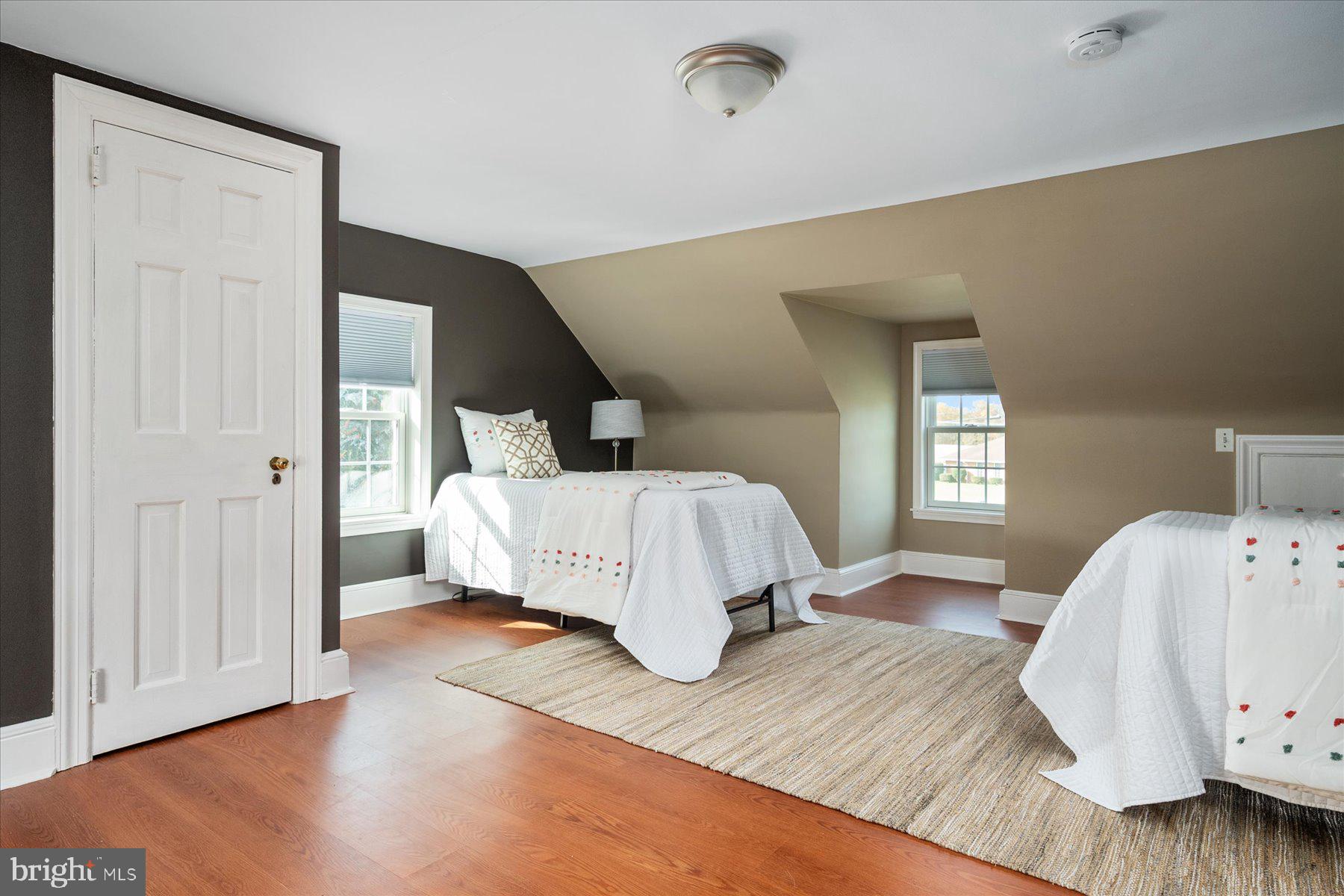 CENTREVILLE HEIGHTS - Residential