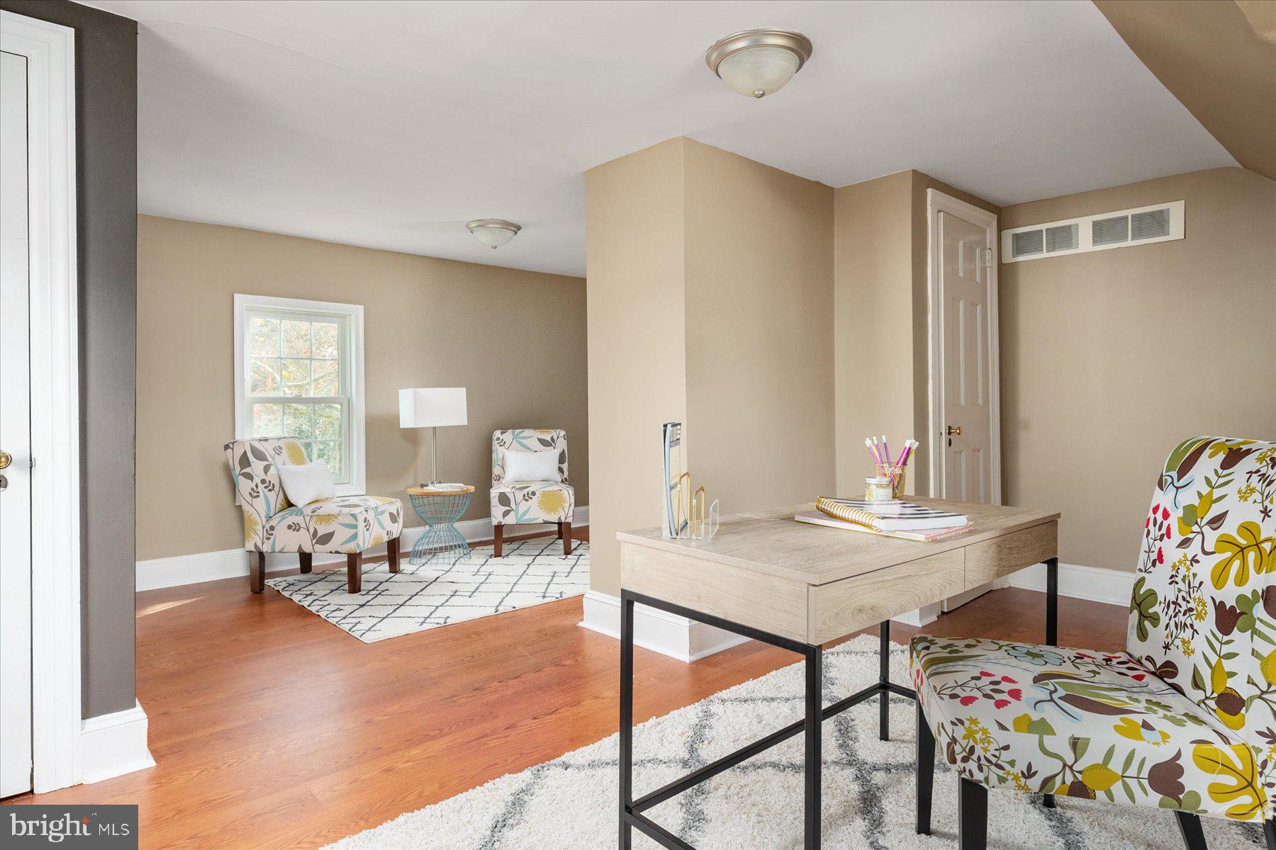 CENTREVILLE HEIGHTS - Residential