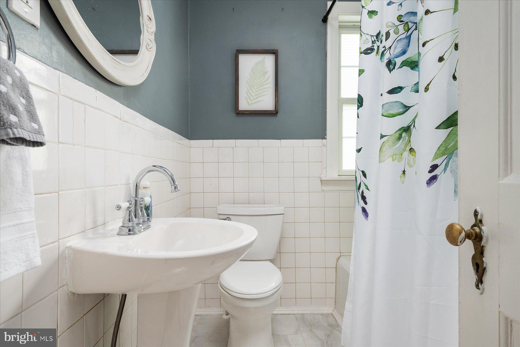 CENTREVILLE HEIGHTS - Residential