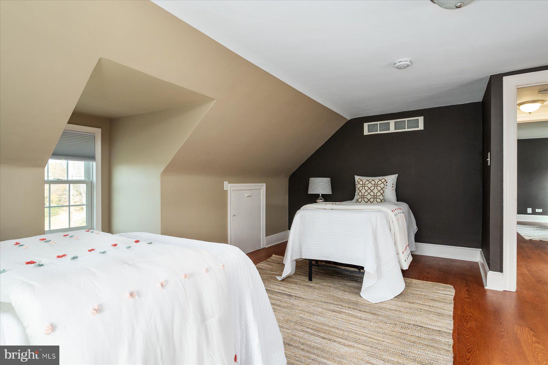 CENTREVILLE HEIGHTS - Residential