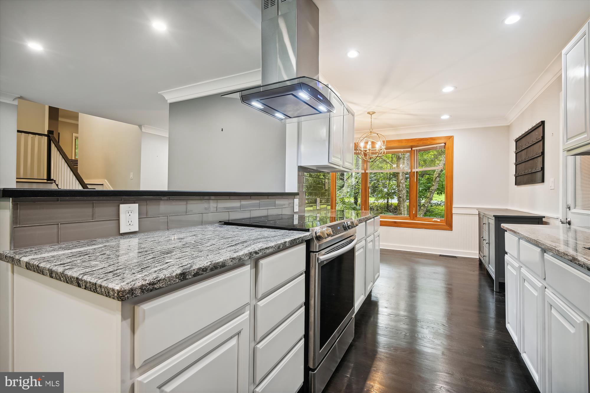 ROLLING KNOLLS - Residential