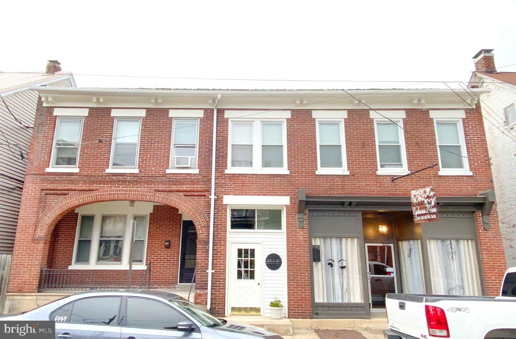 Photo of 307 Washington St, HUNTINGDON, PA 16652 (MLS # PAHU2024430)