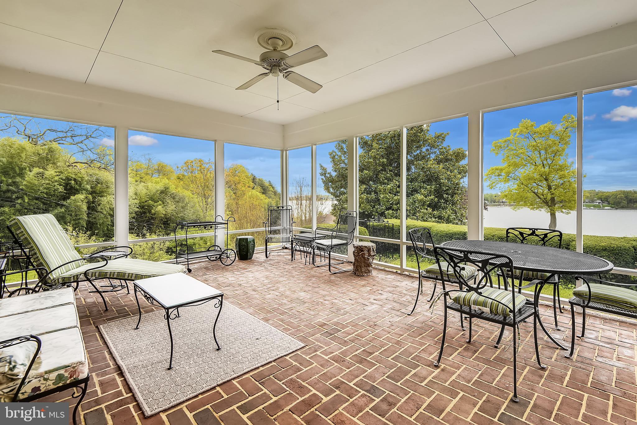 WINCHESTER ON THE SEVERN - Residential