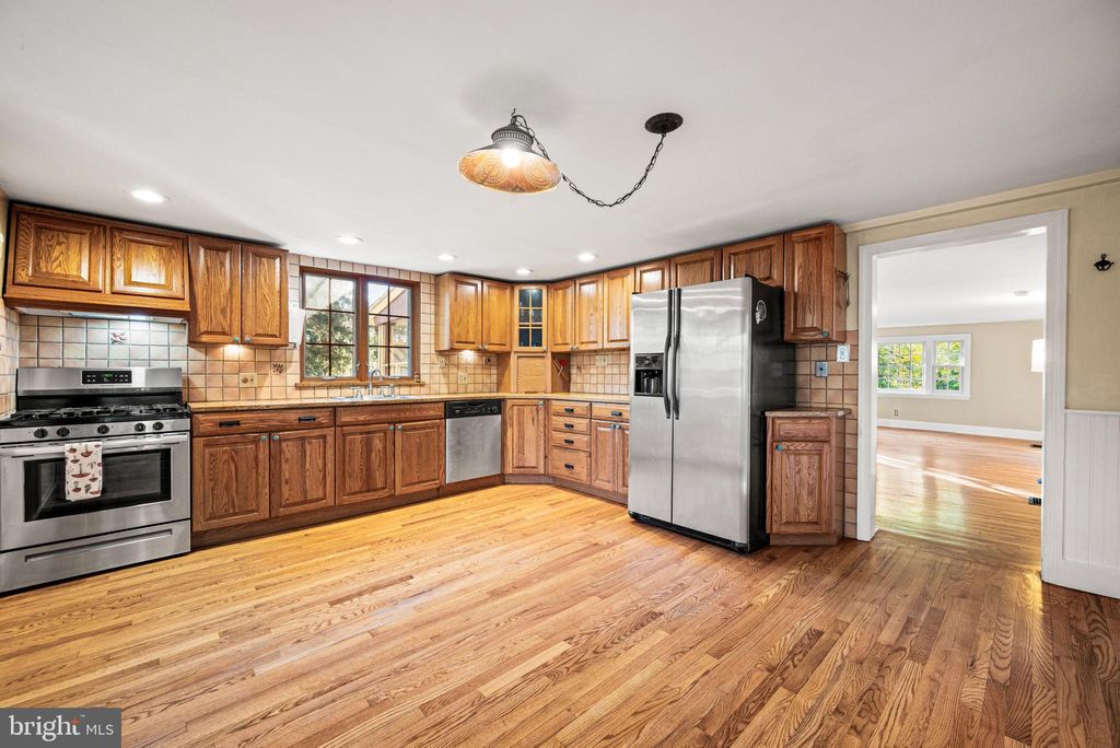 Photo of 810 Crum Creek Road, MEDIA, PA 19063 (MLS # PADE2102672)