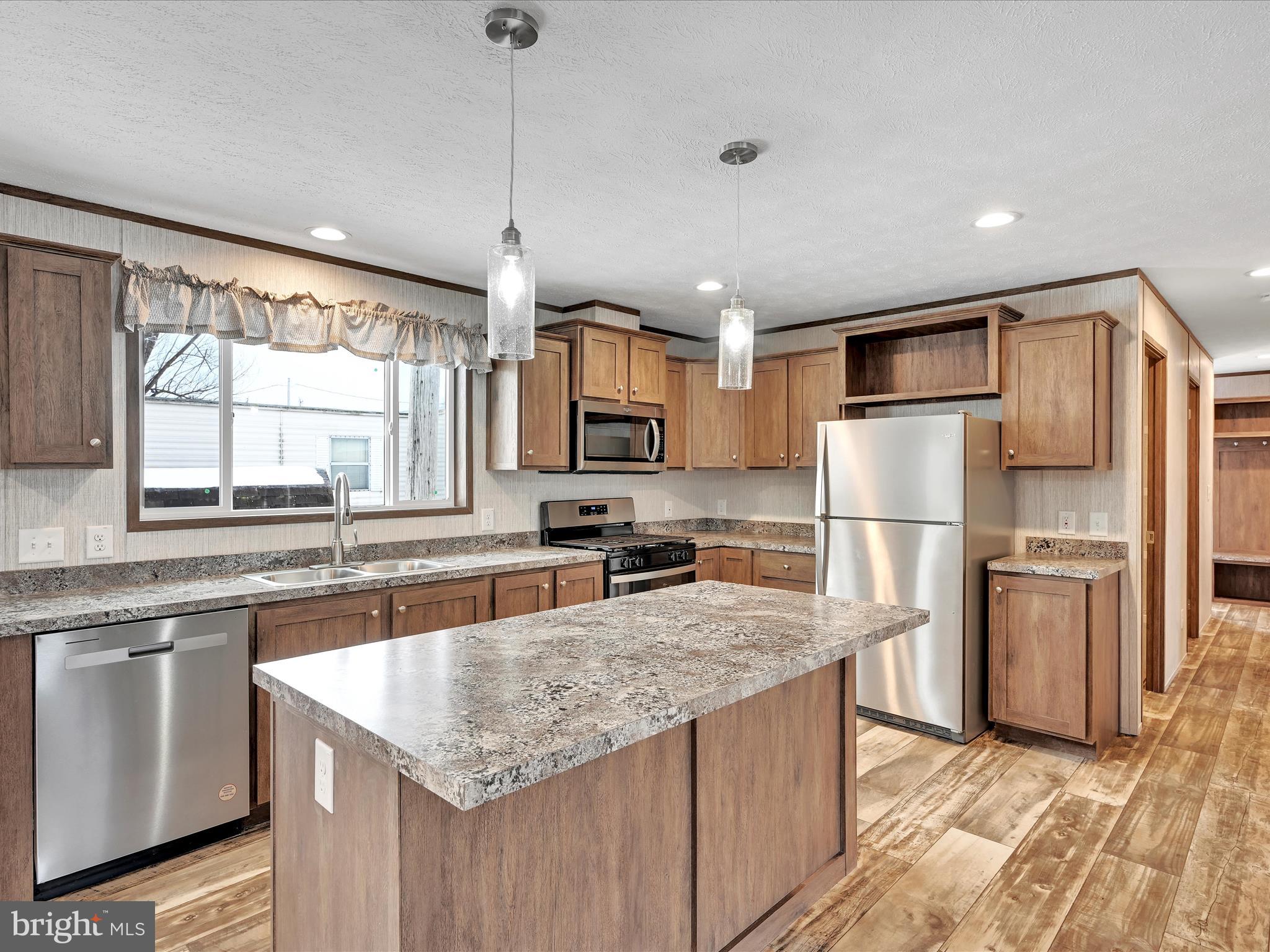 COUNTRYSIDE MHP - Residential