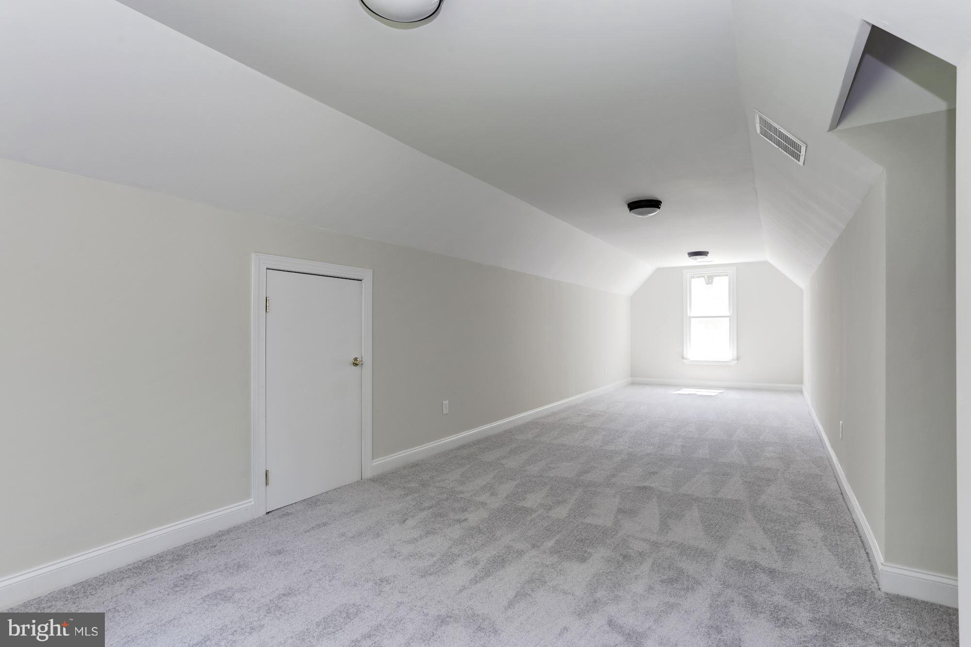 SENECA HIGHLANDS - Residential