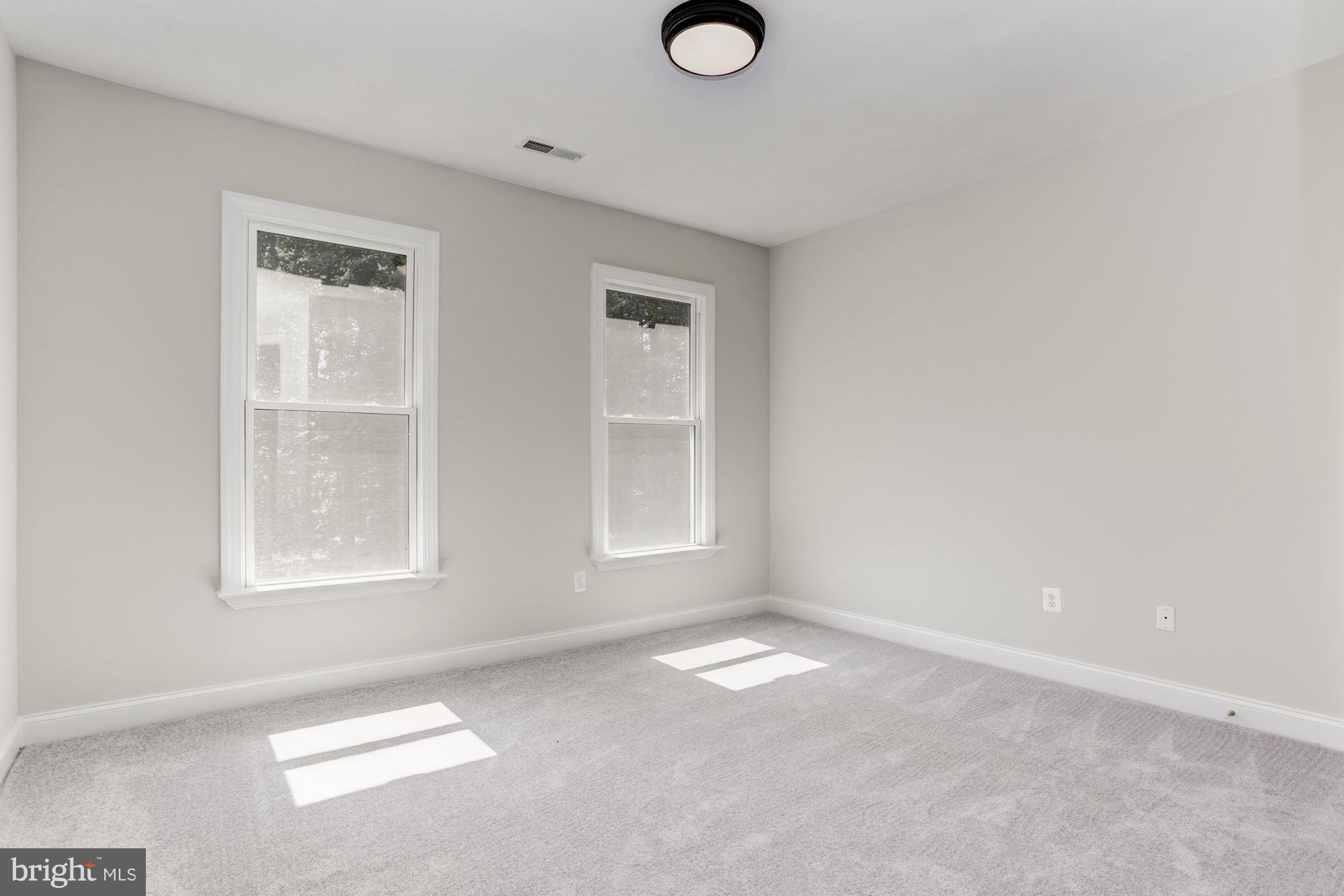 SENECA HIGHLANDS - Residential