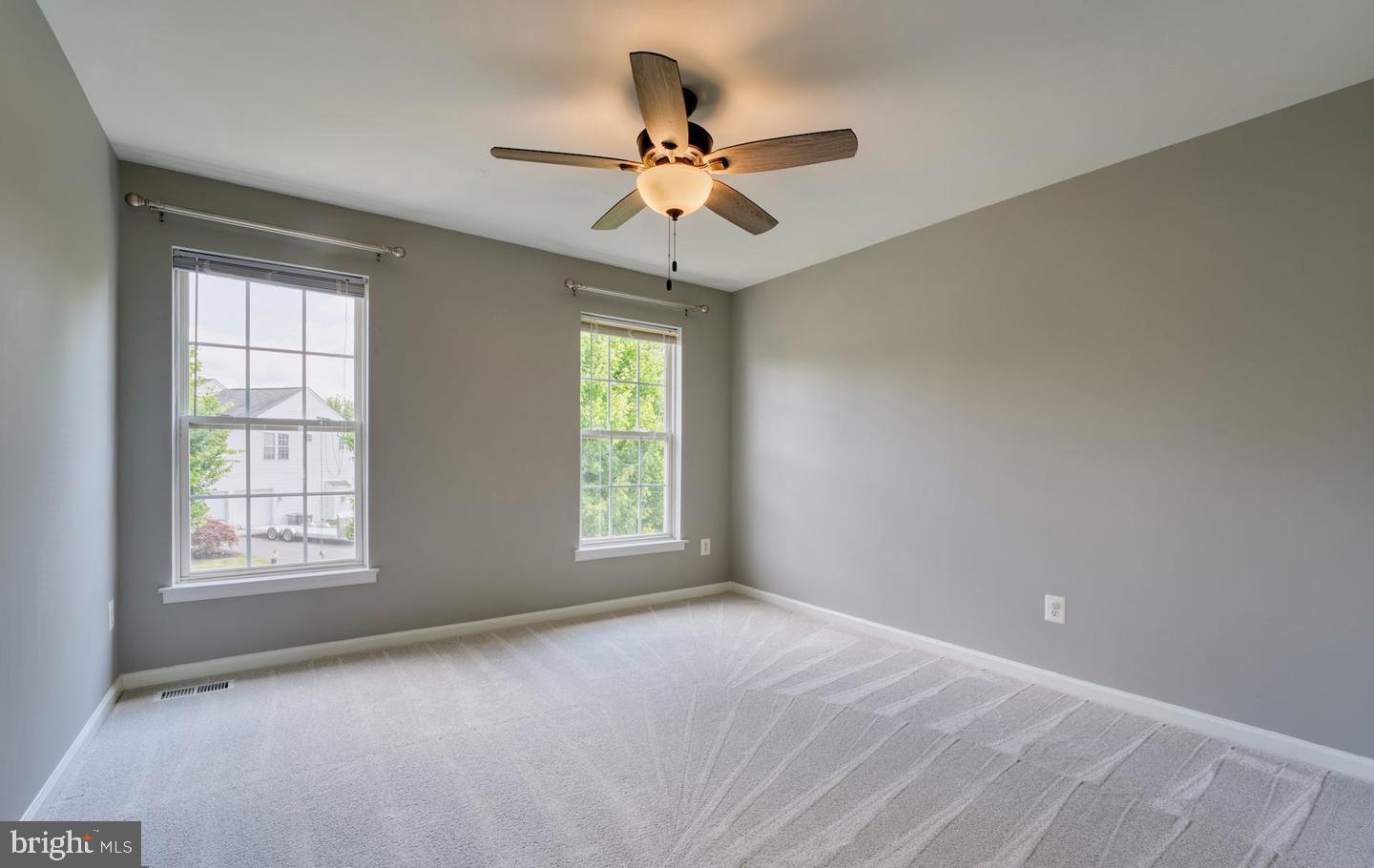 NEW TOWN MEADOWS - Residential Lease