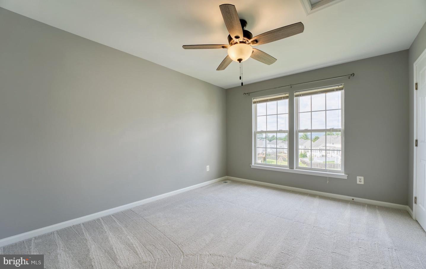 NEW TOWN MEADOWS - Residential Lease