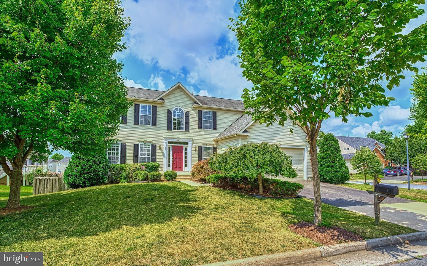 NEW TOWN MEADOWS - Residential Lease