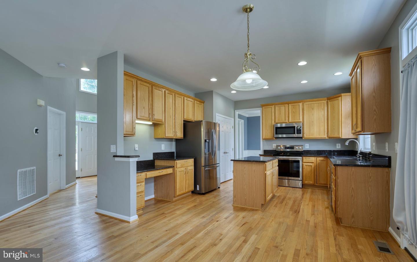 NEW TOWN MEADOWS - Residential Lease