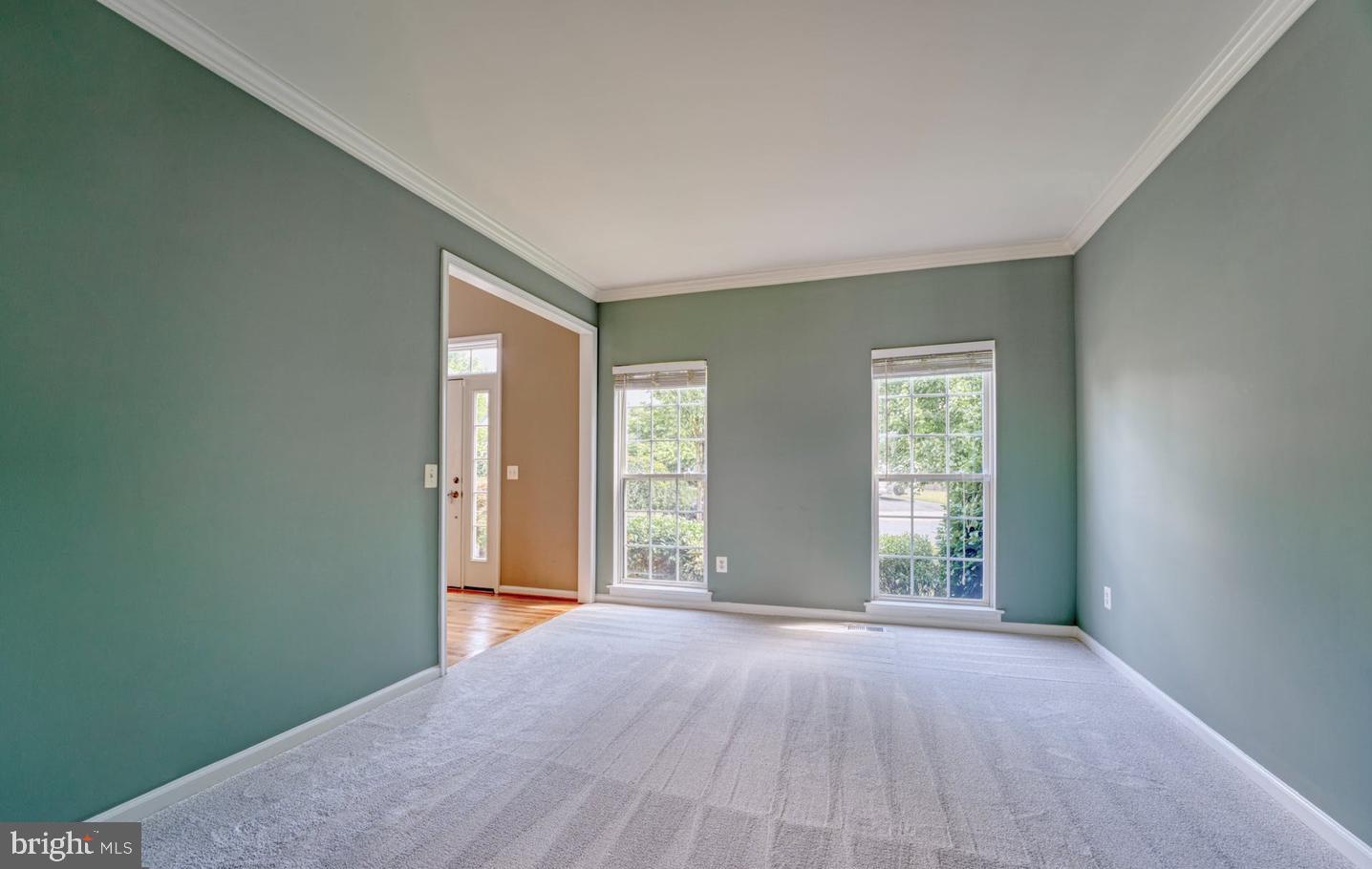 NEW TOWN MEADOWS - Residential Lease