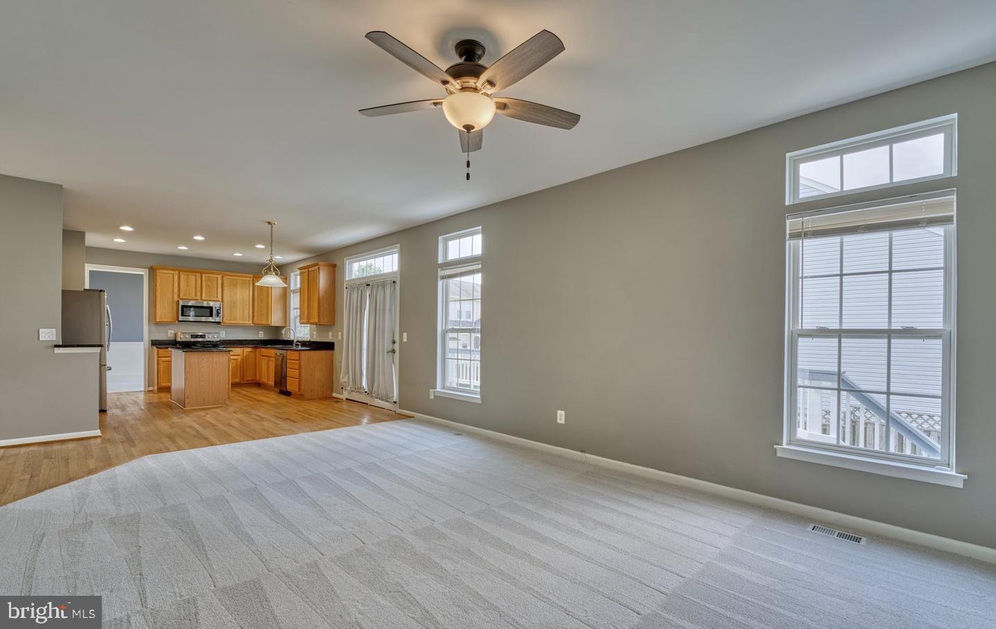 NEW TOWN MEADOWS - Residential Lease