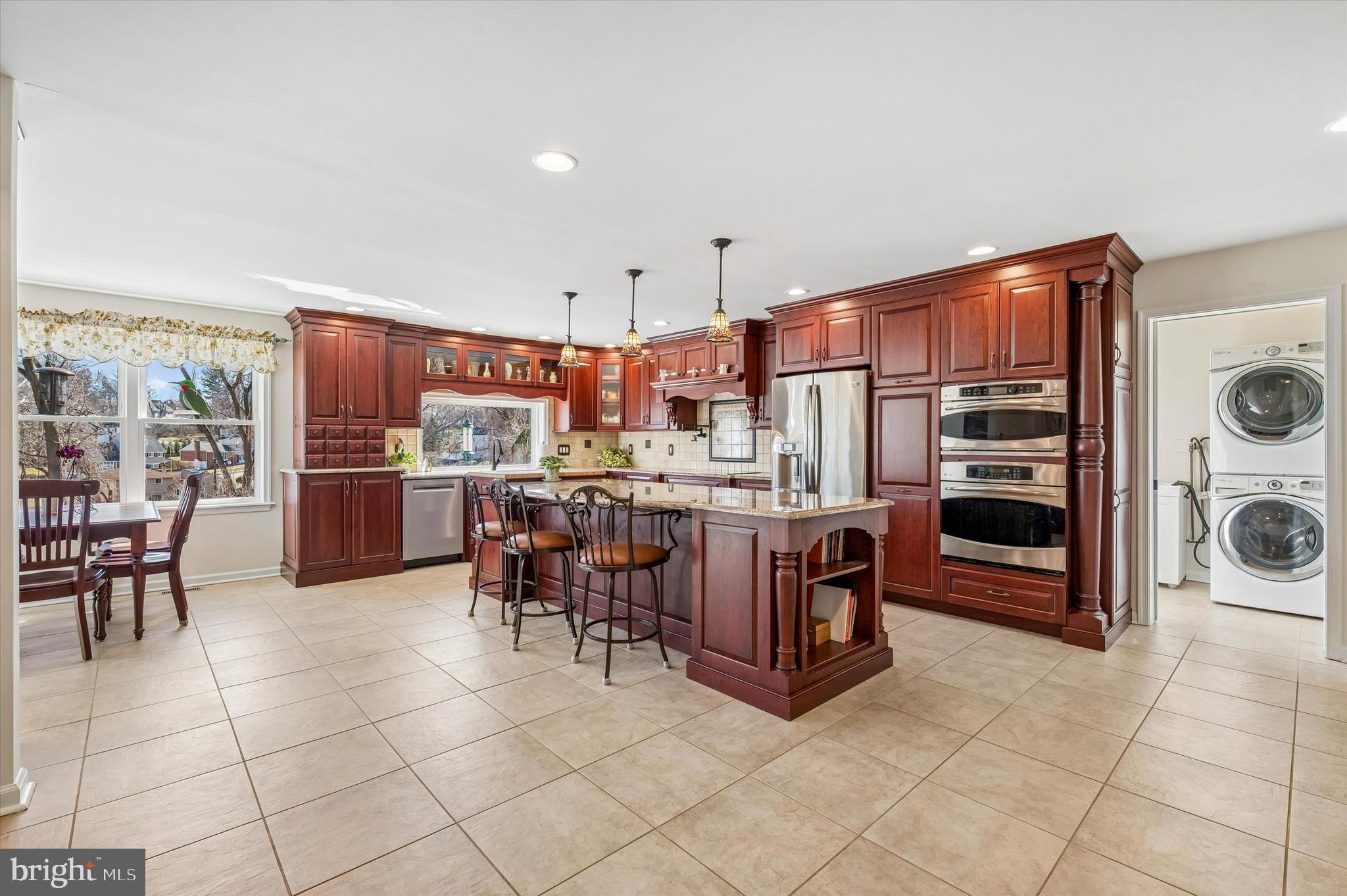 OLDE MARPLE ESTATE - Residential