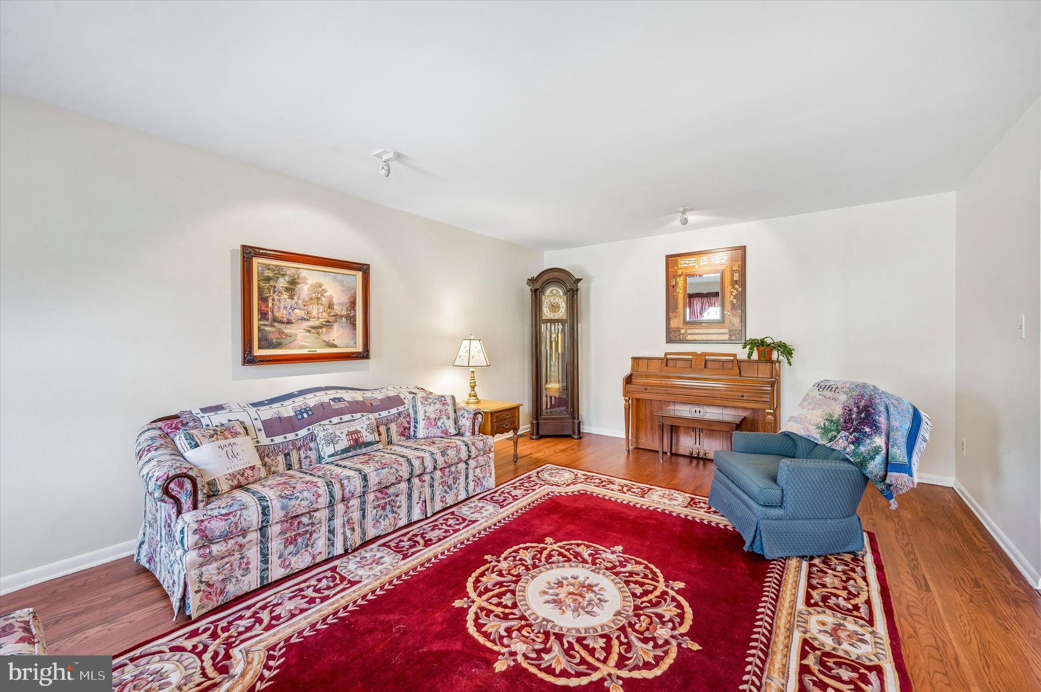 OLDE MARPLE ESTATE - Residential