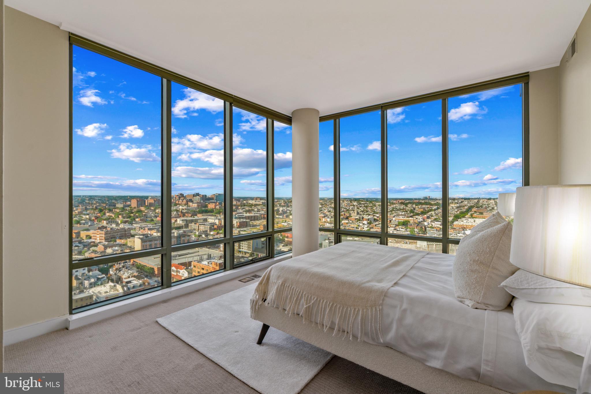 HARBOR EAST - Residential