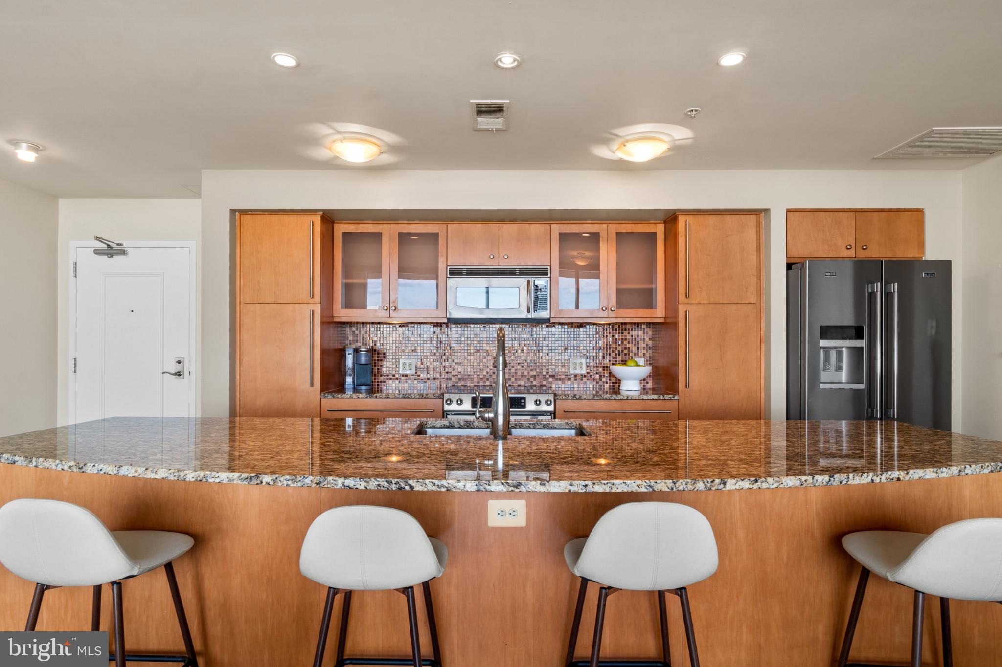 HARBOR EAST - Residential