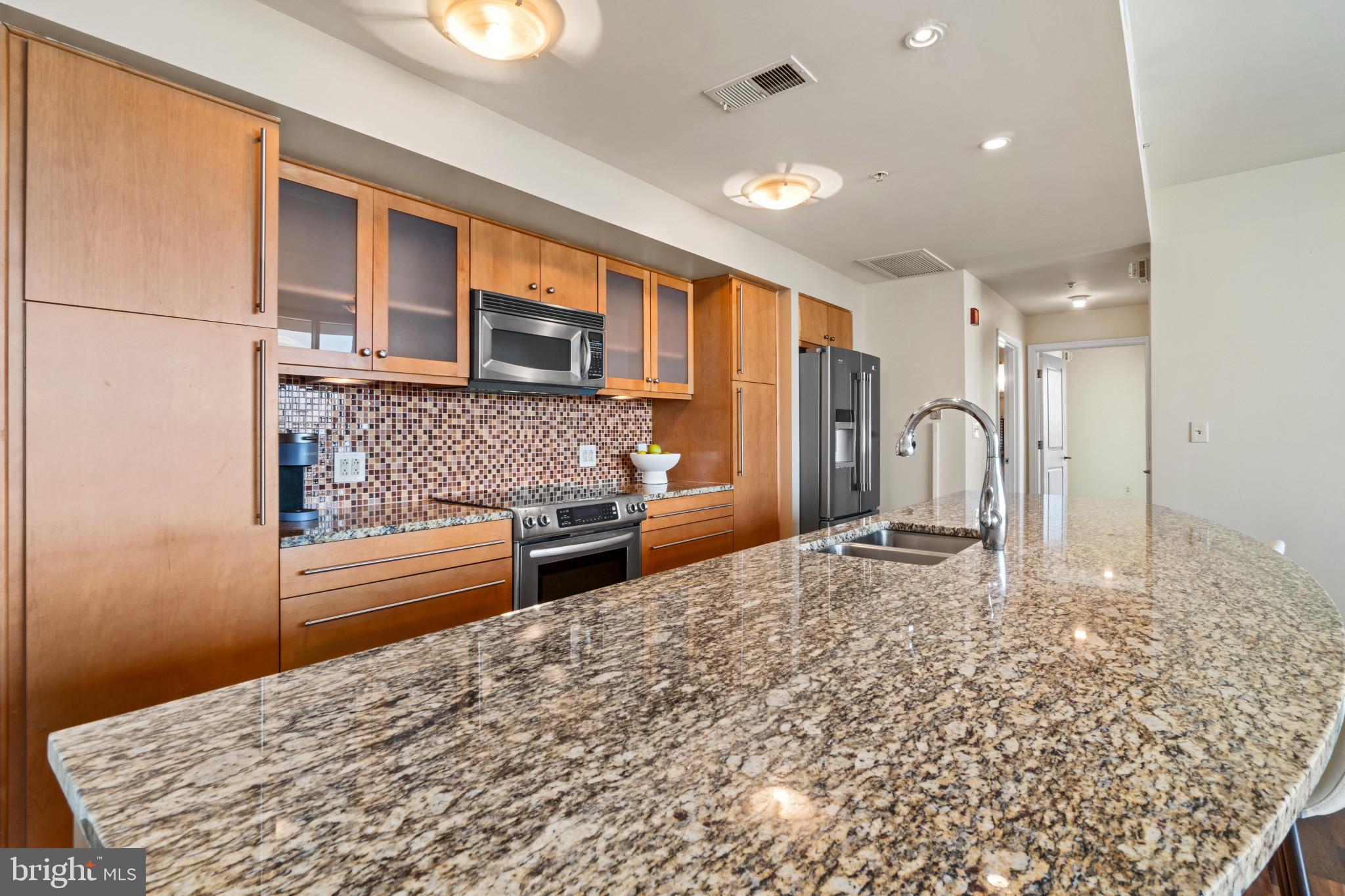 HARBOR EAST - Residential