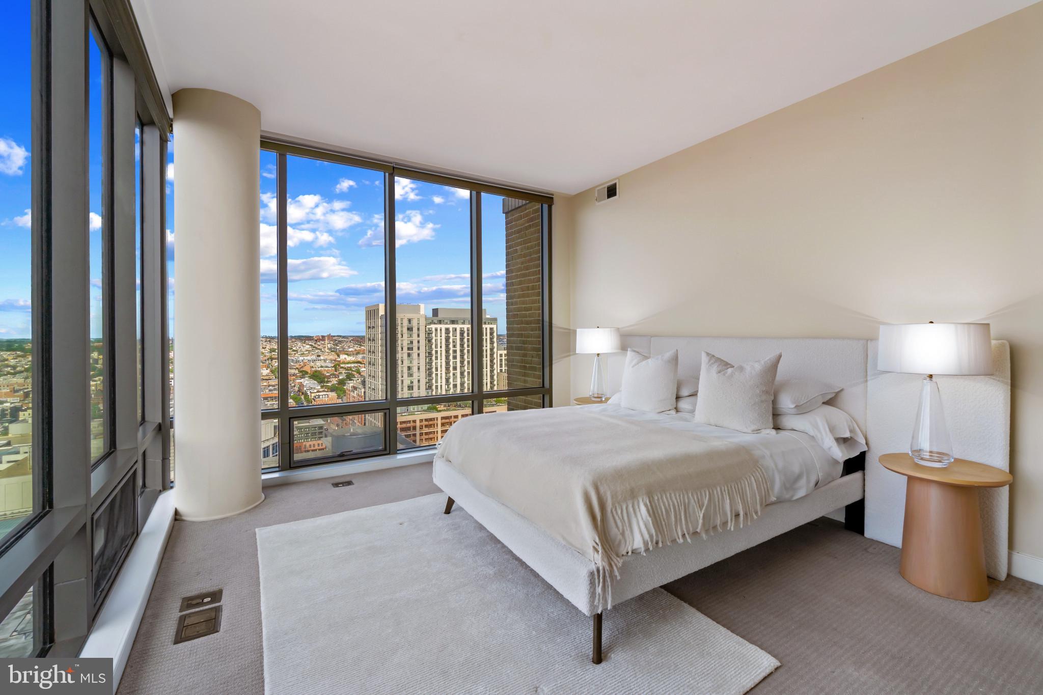 HARBOR EAST - Residential