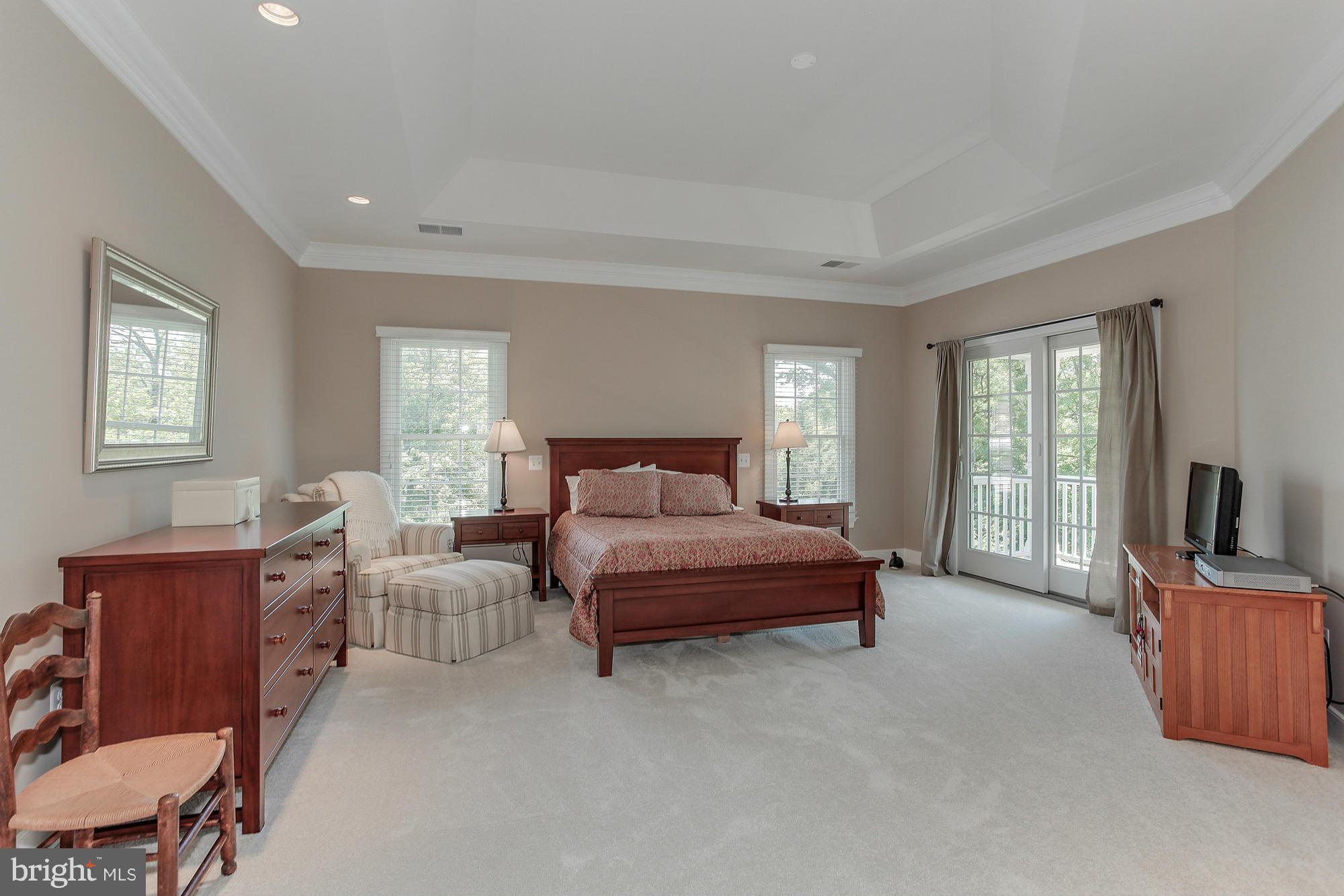 NORTH BARCROFT - Residential