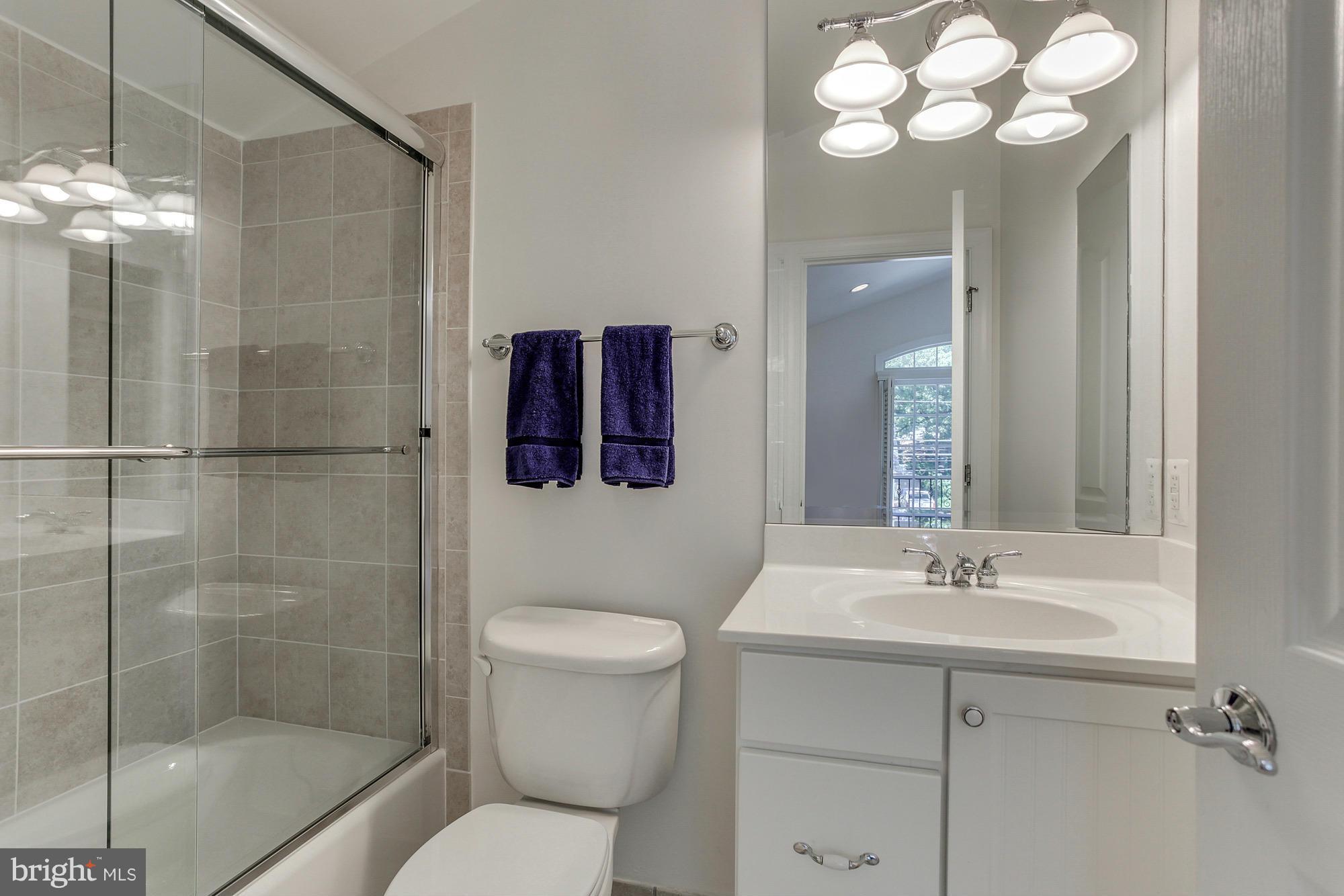 NORTH BARCROFT - Residential